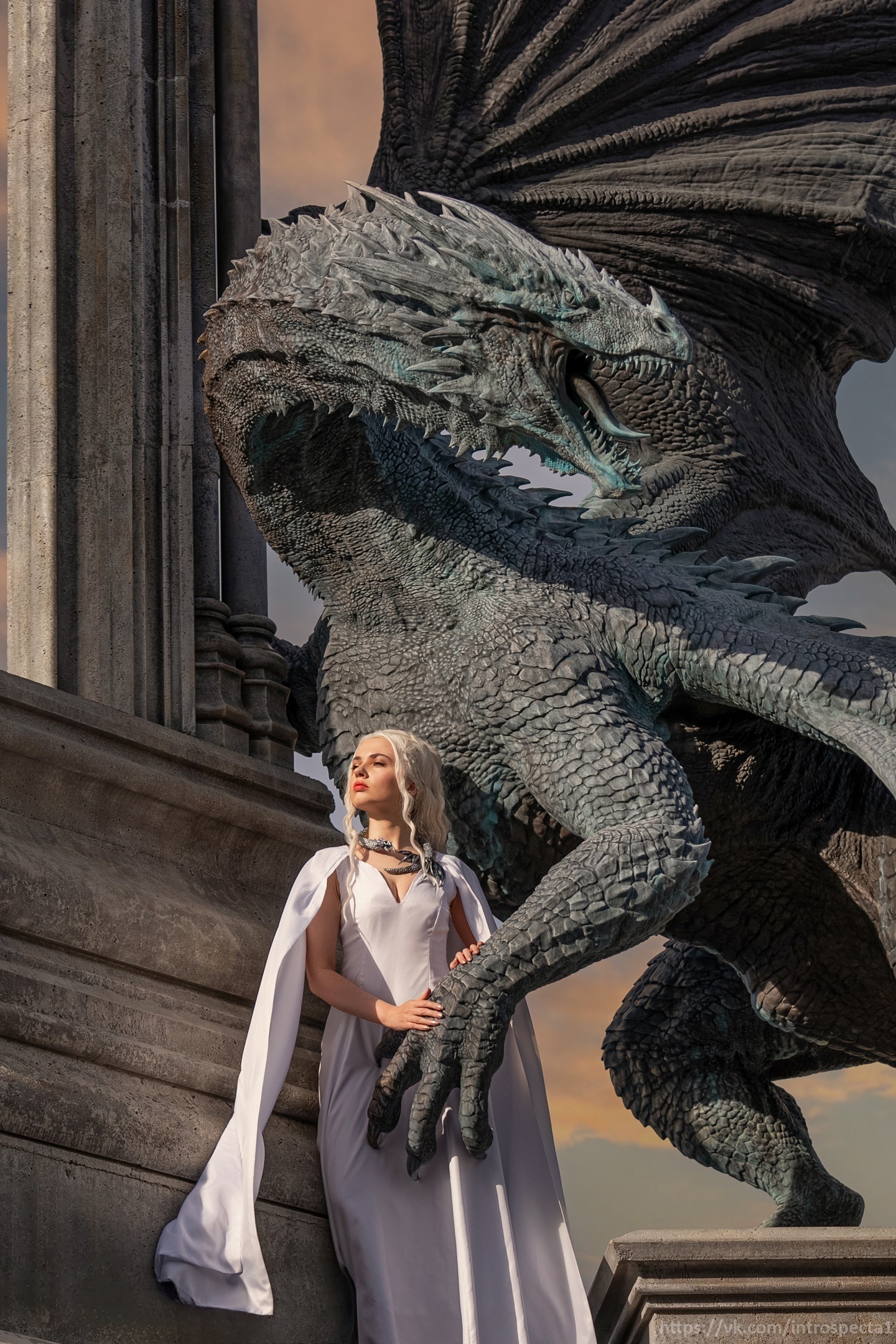 Cosplay Daenerys Targaryen and her dragons. Garibaldi Castle - My, Cosplay, Cosplayers, PHOTOSESSION, Girls, The photo, Garibaldi Castle, The Dragon, Mother of dragons, Daenerys Targaryen, Game of Thrones, Serials, House of the Dragon, Targaryen, PLIO, Longpost