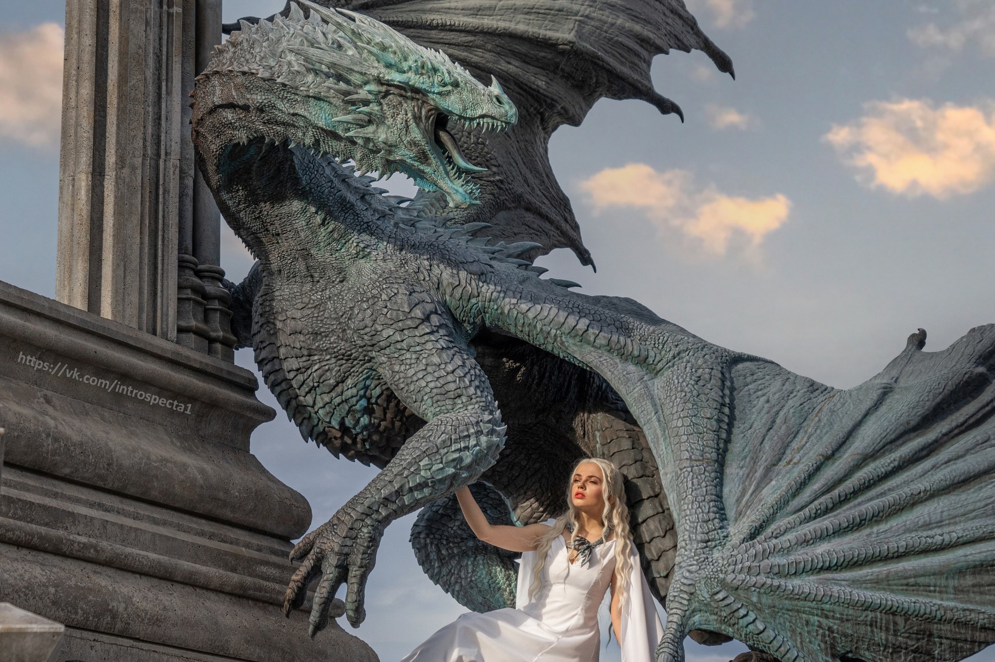 Cosplay Daenerys Targaryen and her dragons. Garibaldi Castle - My, Cosplay, Cosplayers, PHOTOSESSION, Girls, The photo, Garibaldi Castle, The Dragon, Mother of dragons, Daenerys Targaryen, Game of Thrones, Serials, House of the Dragon, Targaryen, PLIO, Longpost