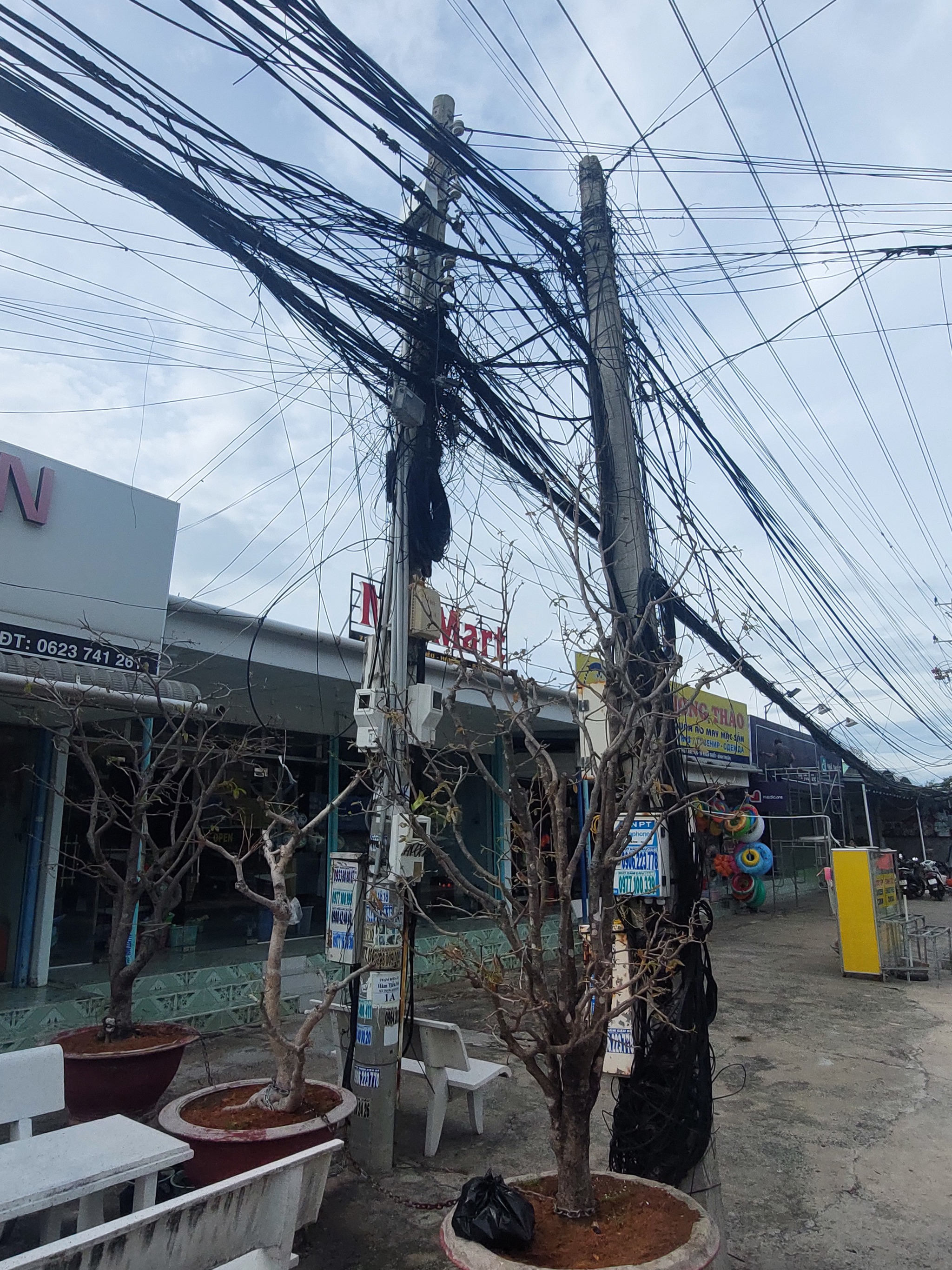 Vietnamese dream of a Russian electrician - My, Электрик, Vietnam, Asia, Shock, Electrician, Longpost