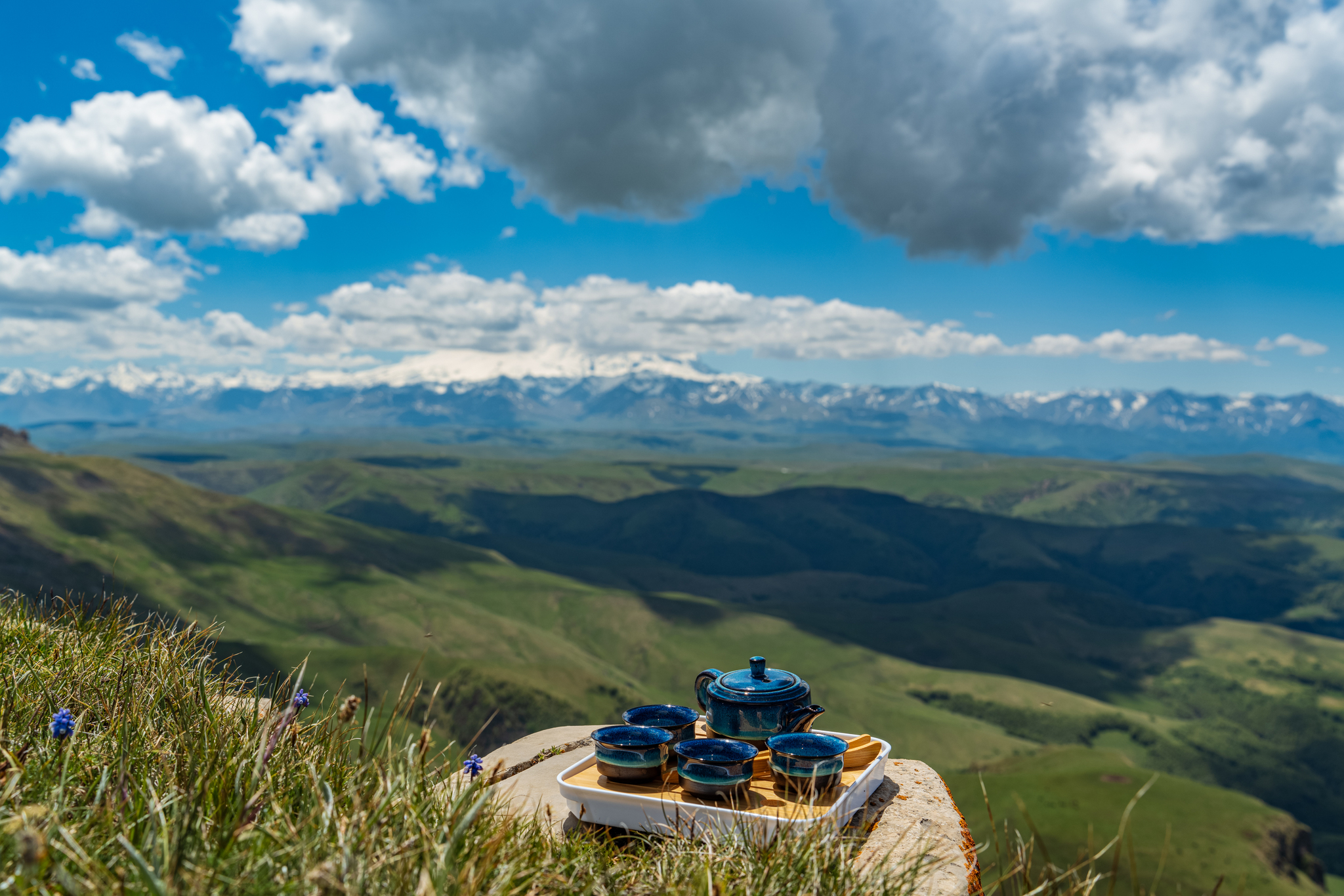 Tea party with a view of Elbrus - My, The photo, Landscape, Tea, Kettle, The mountains, Caucasus mountains, Bermamyt plateau