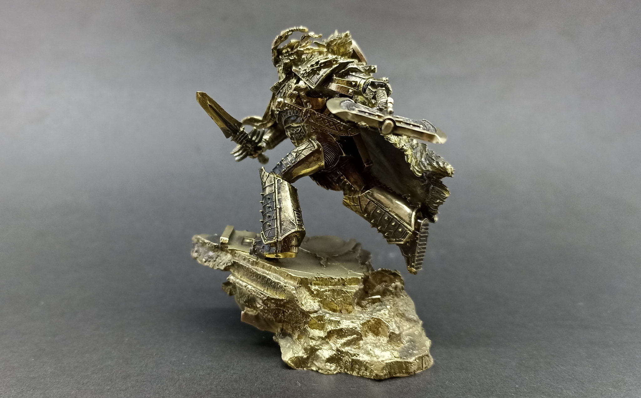 Warhammer 40K. Primarch of wolves Russ. Artistic metal casting to order Material Bronze - Artistic casting, Warhammer 40k, Adeptus Astartes, Caster, Warhammer, Chaos dreadnought, Master, Characters (edit), Casting, Metal Casting, Longpost, Needlework without process, Bronze, VKontakte (link), YouTube (link)