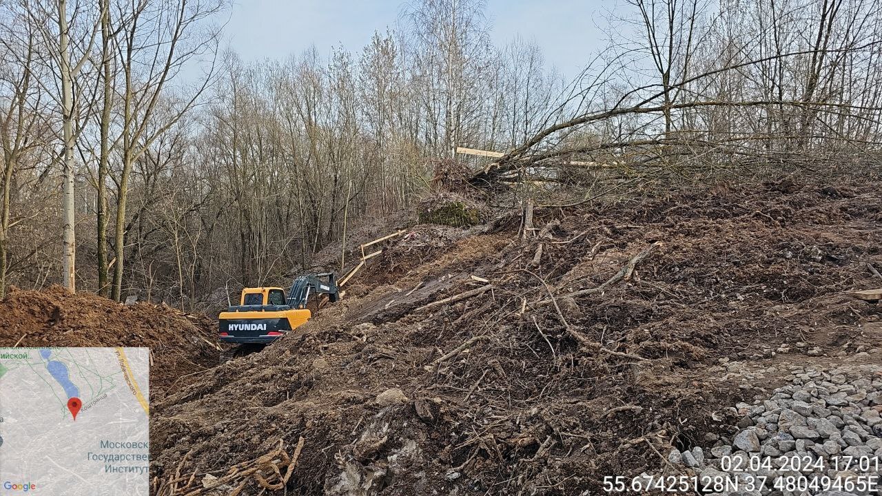 Violations were detected during work in the water protection zone of the Samorodinka River - Eco-city, Ecology, Moscow, Longpost