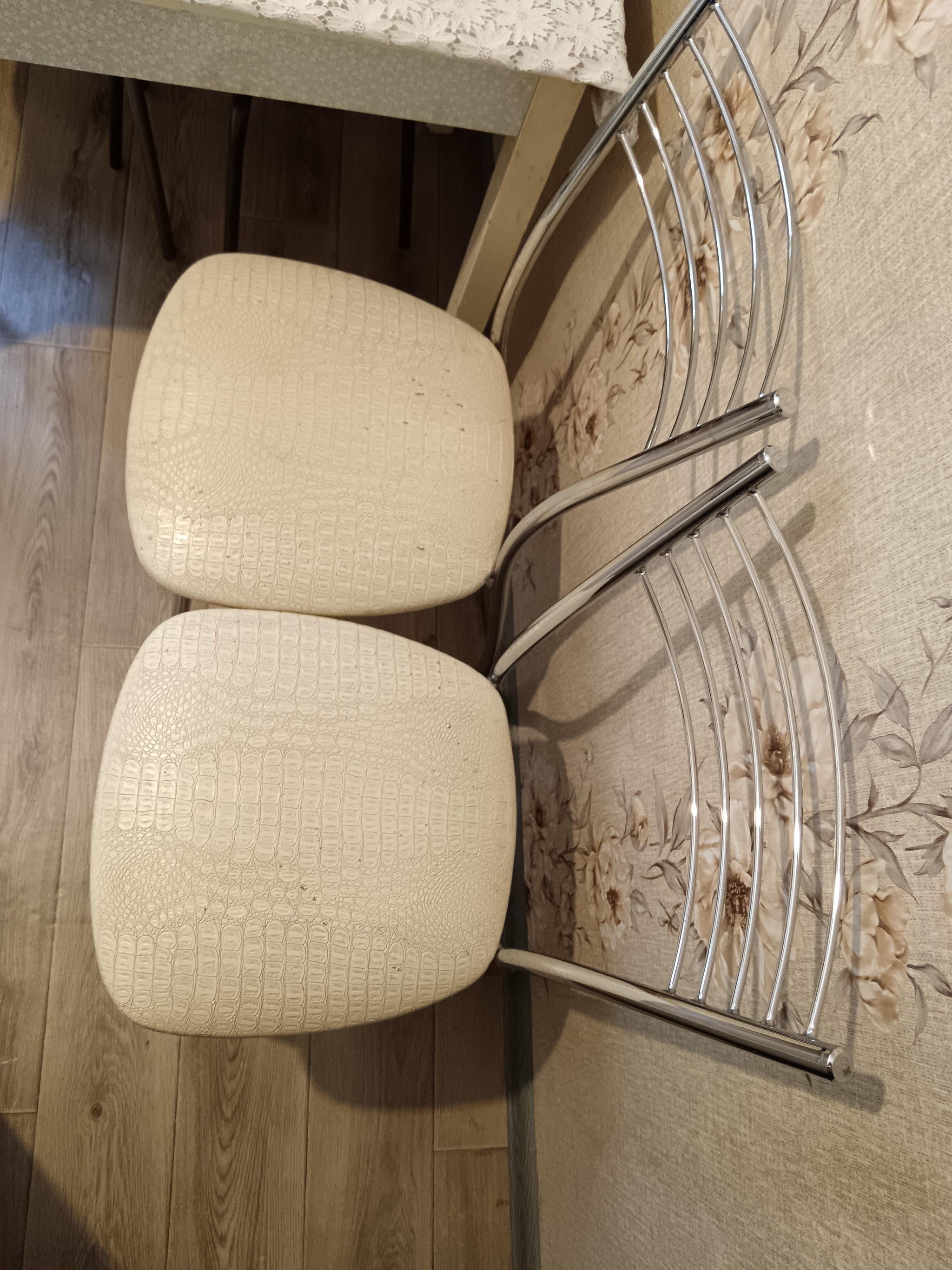 White crocodile leather kitchen chairs - My, Restoration, Repair, Chair, Recovery, Furniture, Padding, Longpost