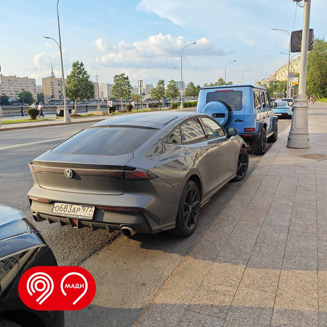 1 thousand luxury cars were evacuated from Moscow embankments in six months - My, Transport, Traffic rules, Driver, Moscow, Auto, Motorists, Violation of traffic rules, Evacuation, Неправильная парковка, Parking, Longpost