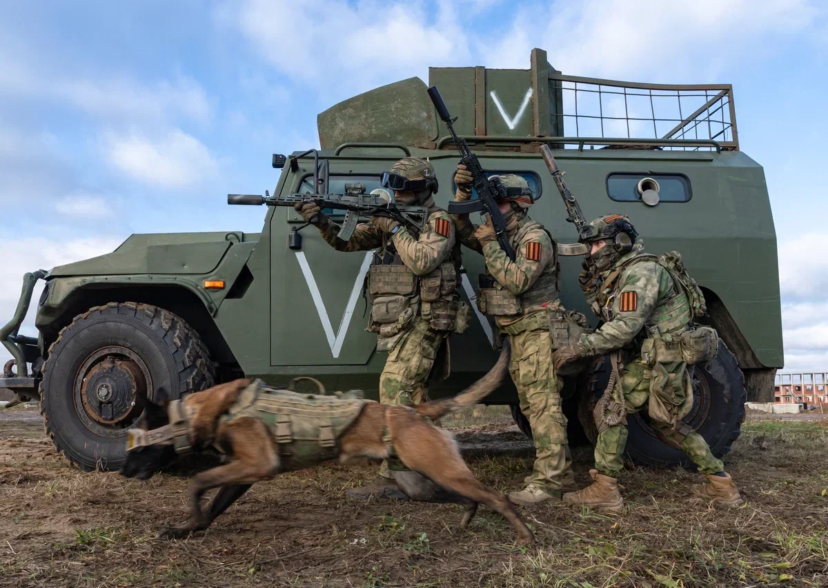 The artillery of the Russian Armed Forces covered the FPV drone operators of the Armed Forces of Ukraine who had gathered together - Politics, news, Special operation, FPV drone, APU, Negative