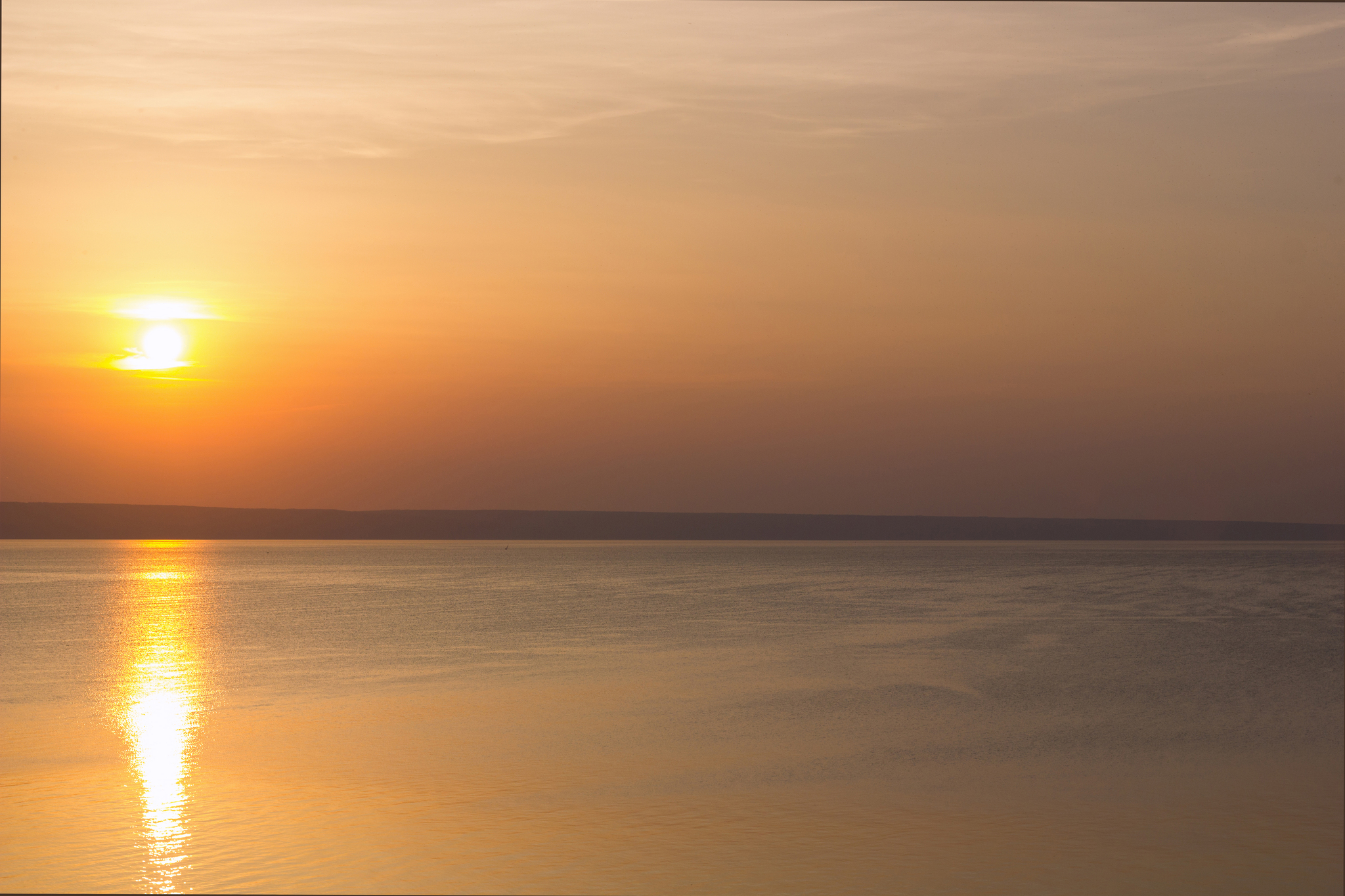 Warm sunset over the Volga - My, Ulyanovsk, The photo, Sunset, Nature, The nature of Russia, Sky, The sun, Volga river, Water