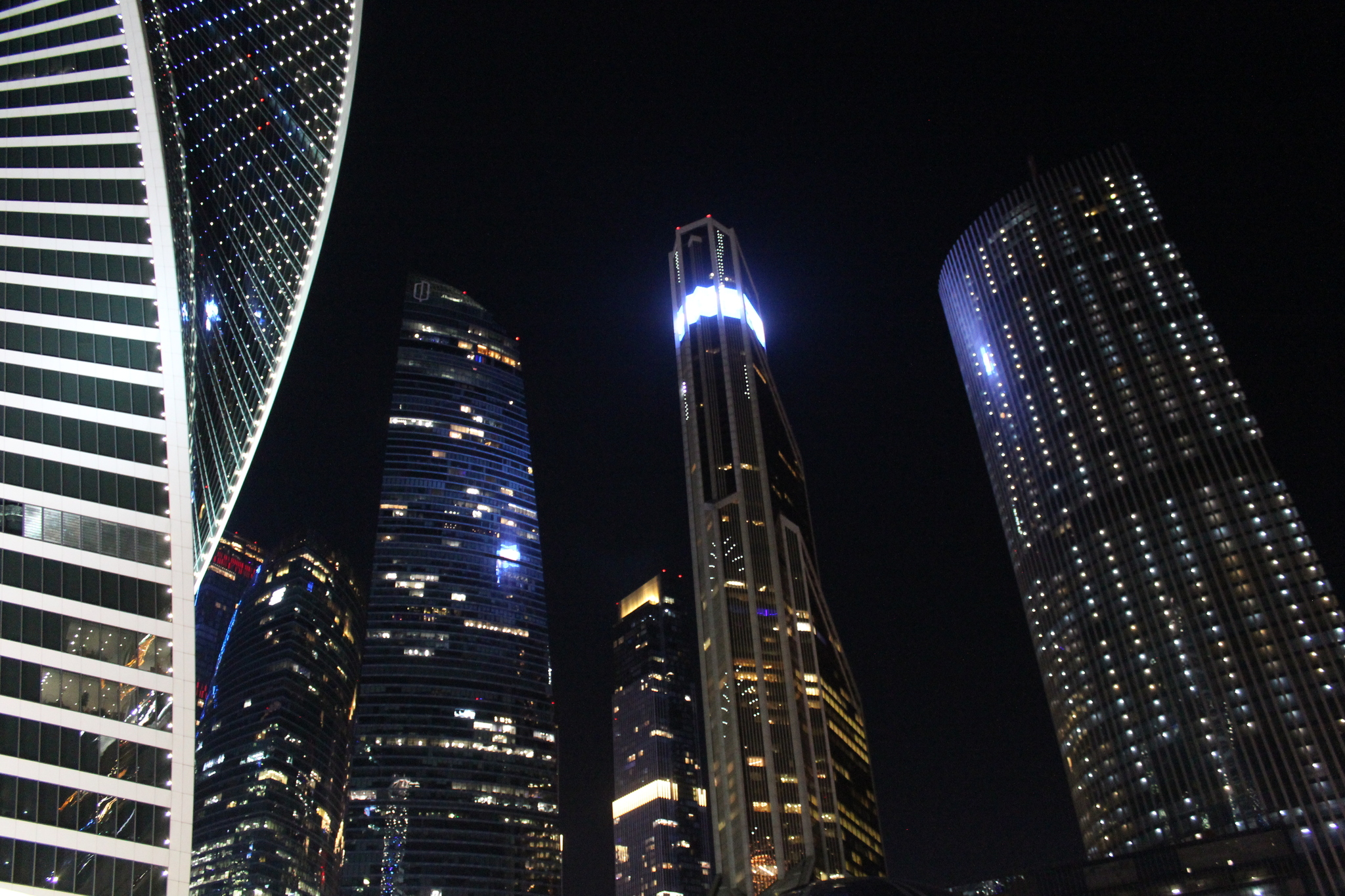 Coming to bed. Lights of Moscow - My, The photo, Night, Moscow, Longpost, Night city, City lights