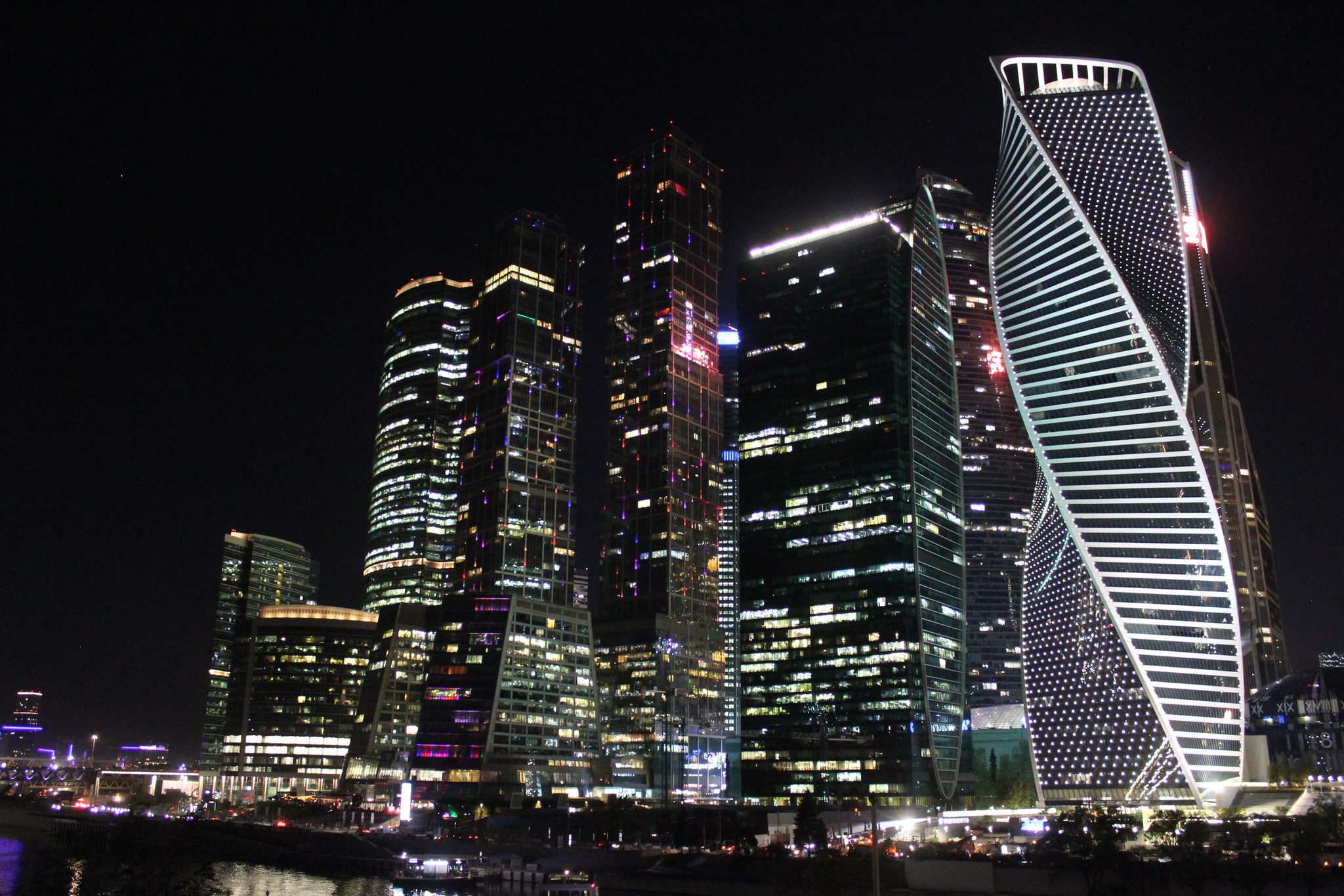 Coming to bed. Lights of Moscow - My, The photo, Night, Moscow, Longpost, Night city, City lights