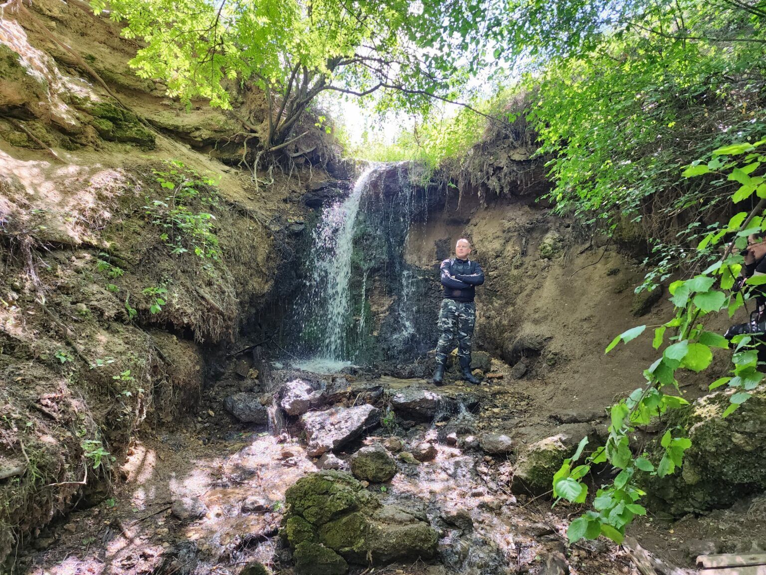 Три шага от дома - Вода - Моё, Мото, 3шагаотдома, Достопримечательности, Вода, Водопад, Бетонка, Руза, Можайск, Длиннопост