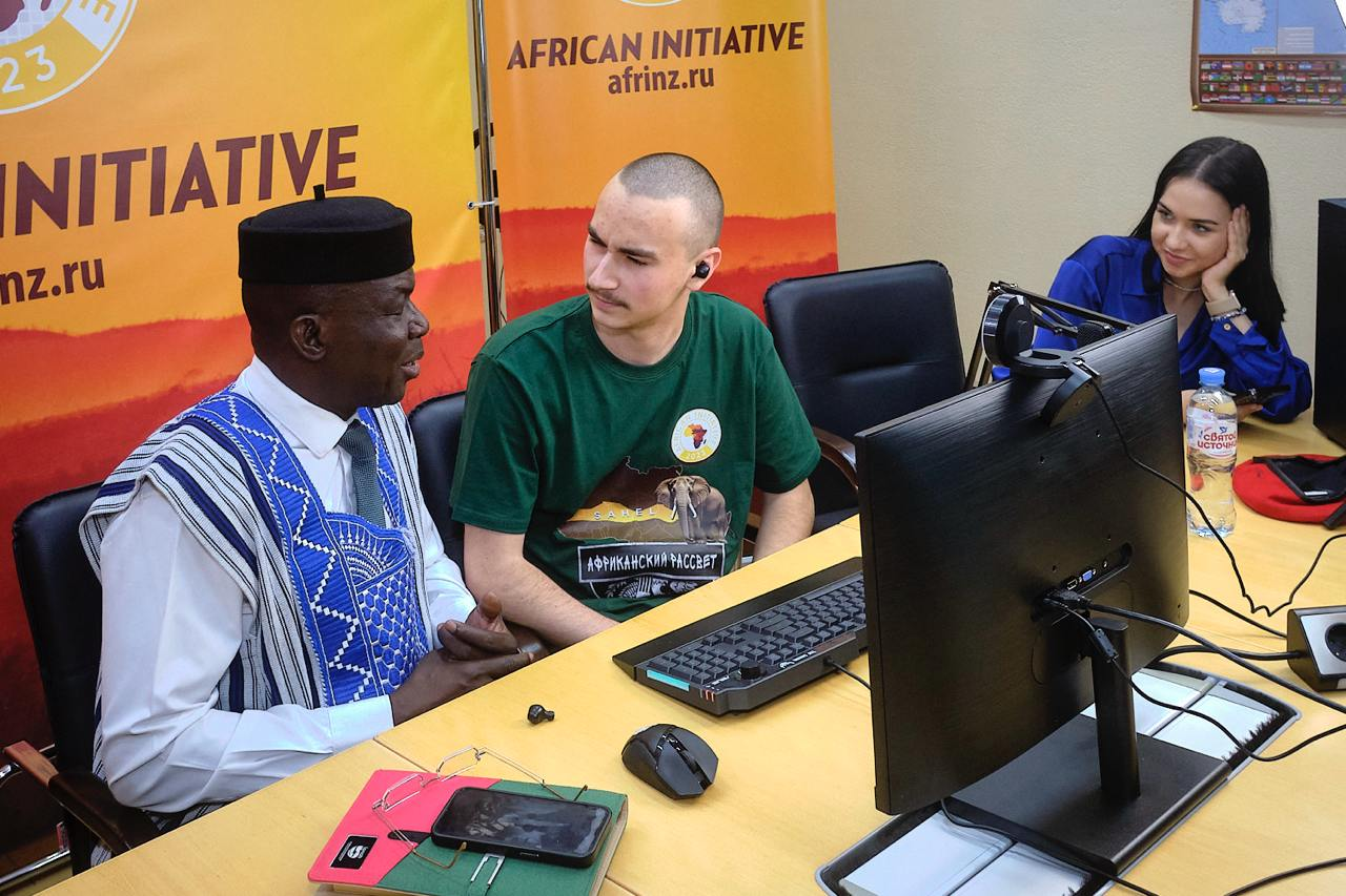 The fight against neocolonialism: The African Initiative and Grisha Putin held the first stream of “African Dawn” - Politics, Burkina Faso, Africa, Neocolonialism, Hearts of Iron IV, Longpost