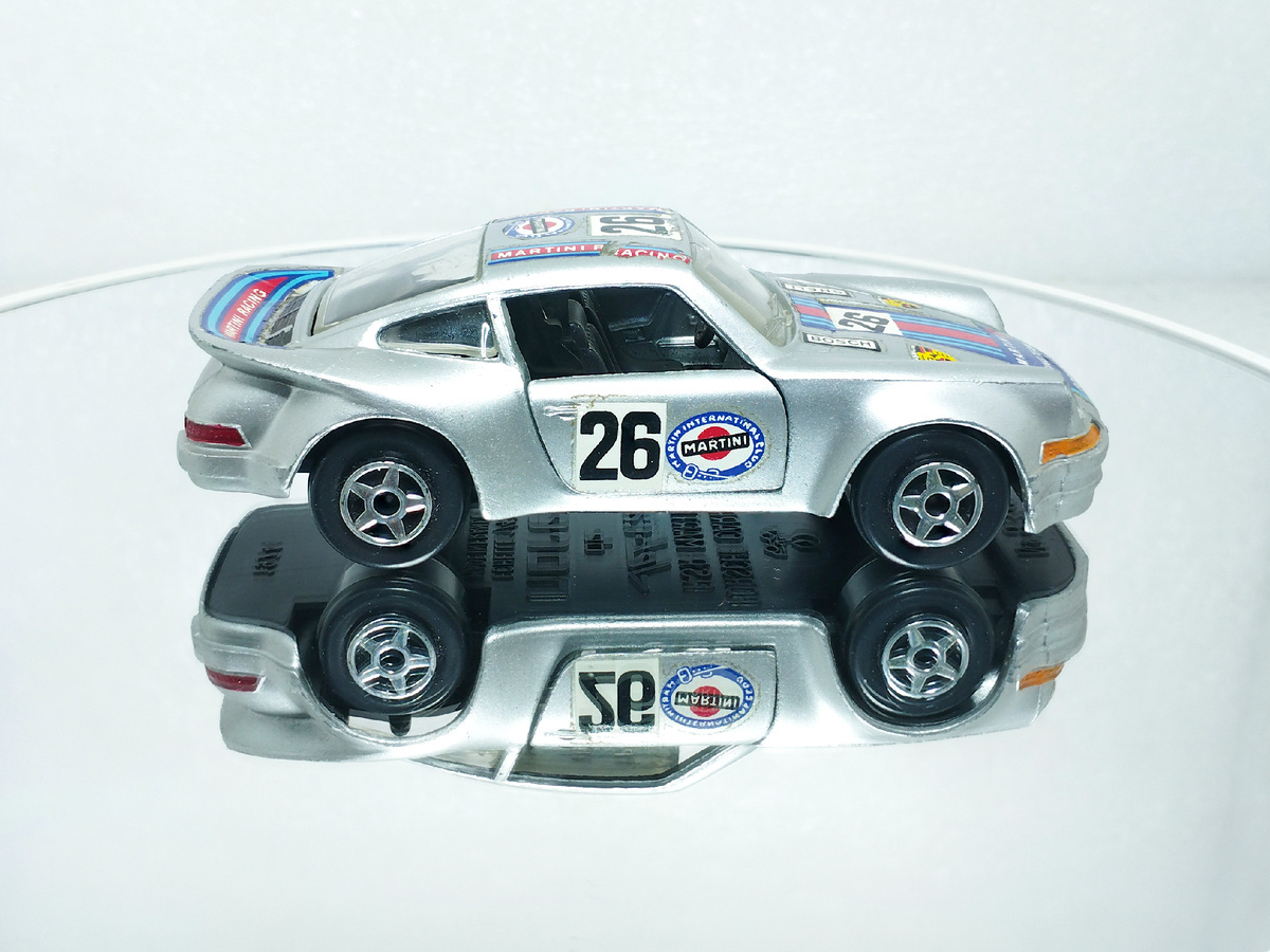 Модель гоночного автомобиля Porsche 911 Carrera RSR из серии Jet-car de Norev в масштабе 1:43 - Моё, Коллекционирование, Масштабная модель, Моделизм, Коллекция, Ретроавтомобиль, Porsche 911, Мартини, Стендовый моделизм, Сержик Моделист, Гоночный, Спорткар, Длиннопост