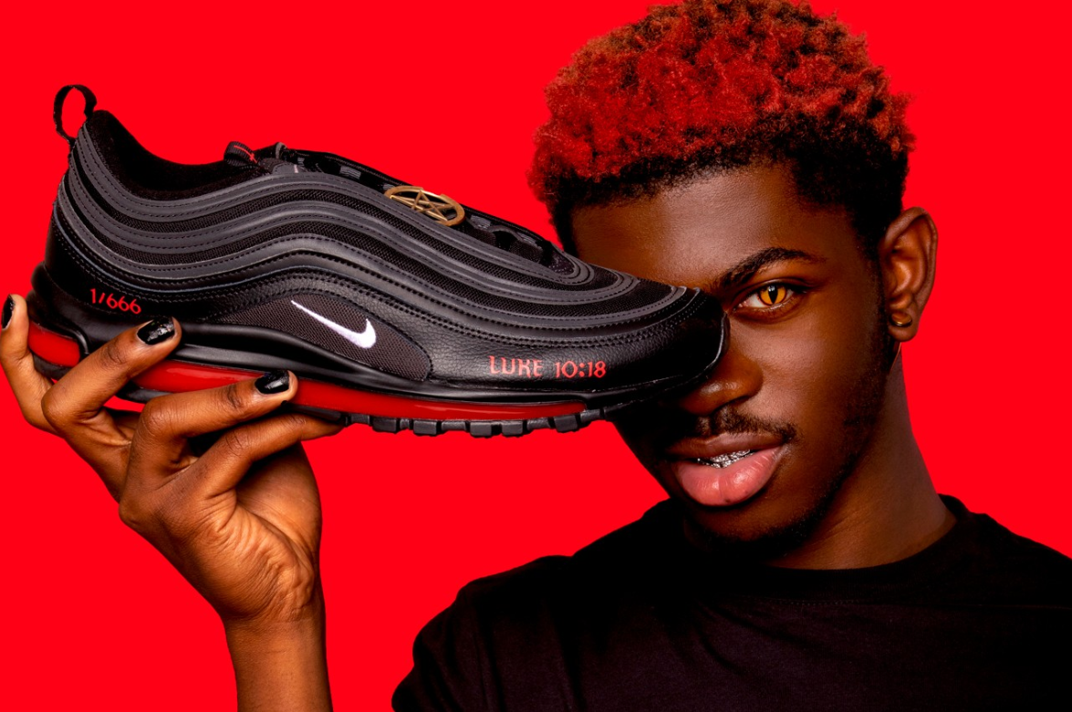 TOP 5 most scandalous sneaker releases in history - My, Sneakers, Scandal, Nike, Release, Longpost