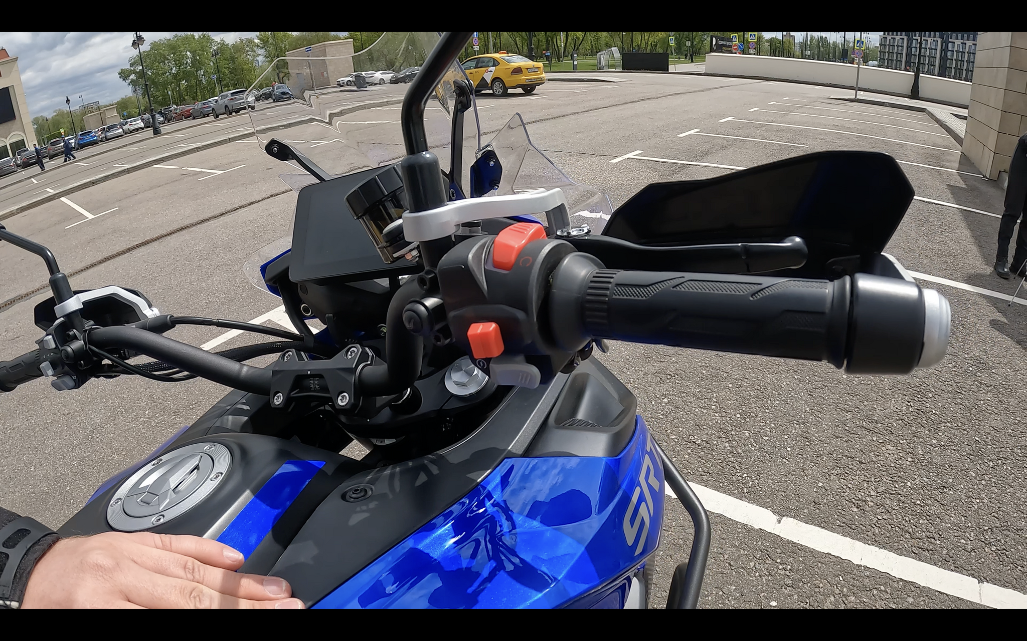 Review of QJ Motor SRT 800 - Kilometer Eater - My, Motorcyclists, Youtube, Overview, Test, The photo, Speed, Vertical video, Moto, Track, Comparison, Video, Longpost