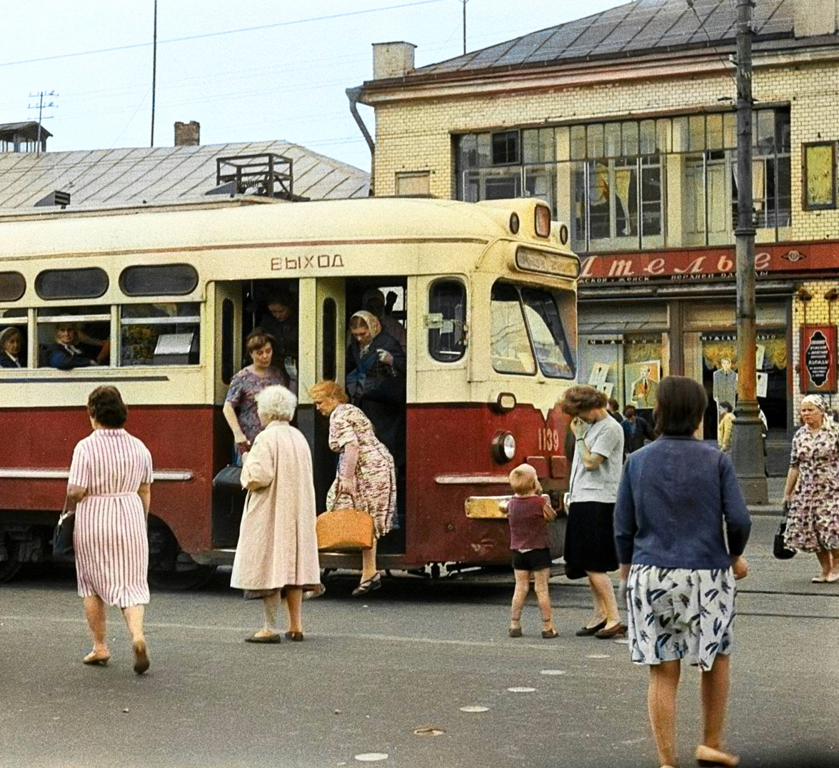 Жизнь Советской Москвы в 60-е годы. 20 раскрашенных фотографий. Часть 2 - Моё, Старое фото, Колоризация, Фотография, Москва, СССР, История города, Историческое фото, 60-е, Длиннопост