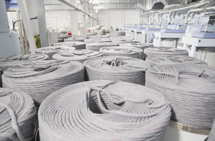 The first full-cycle textile production in Russia from recycled materials was launched in the Ivanovo region - Ecology, Industry, Russian production, Production, Scientists, Garbage, Plastic, Waste recycling, Ivanovo, Ivanovo region, Cloth, Longpost