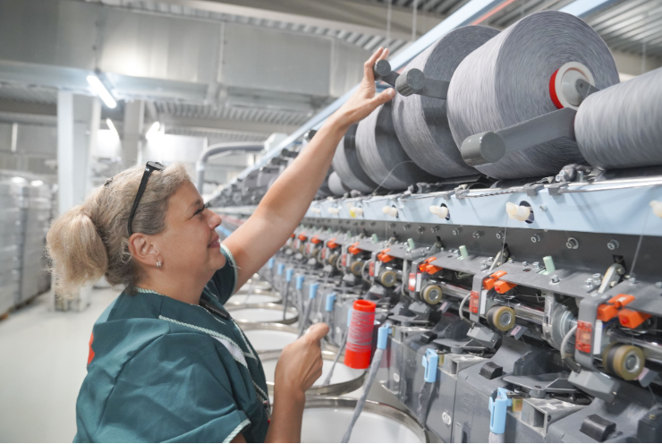 The first full-cycle textile production in Russia from recycled materials was launched in the Ivanovo region - Ecology, Industry, Russian production, Production, Scientists, Garbage, Plastic, Waste recycling, Ivanovo, Ivanovo region, Cloth, Longpost