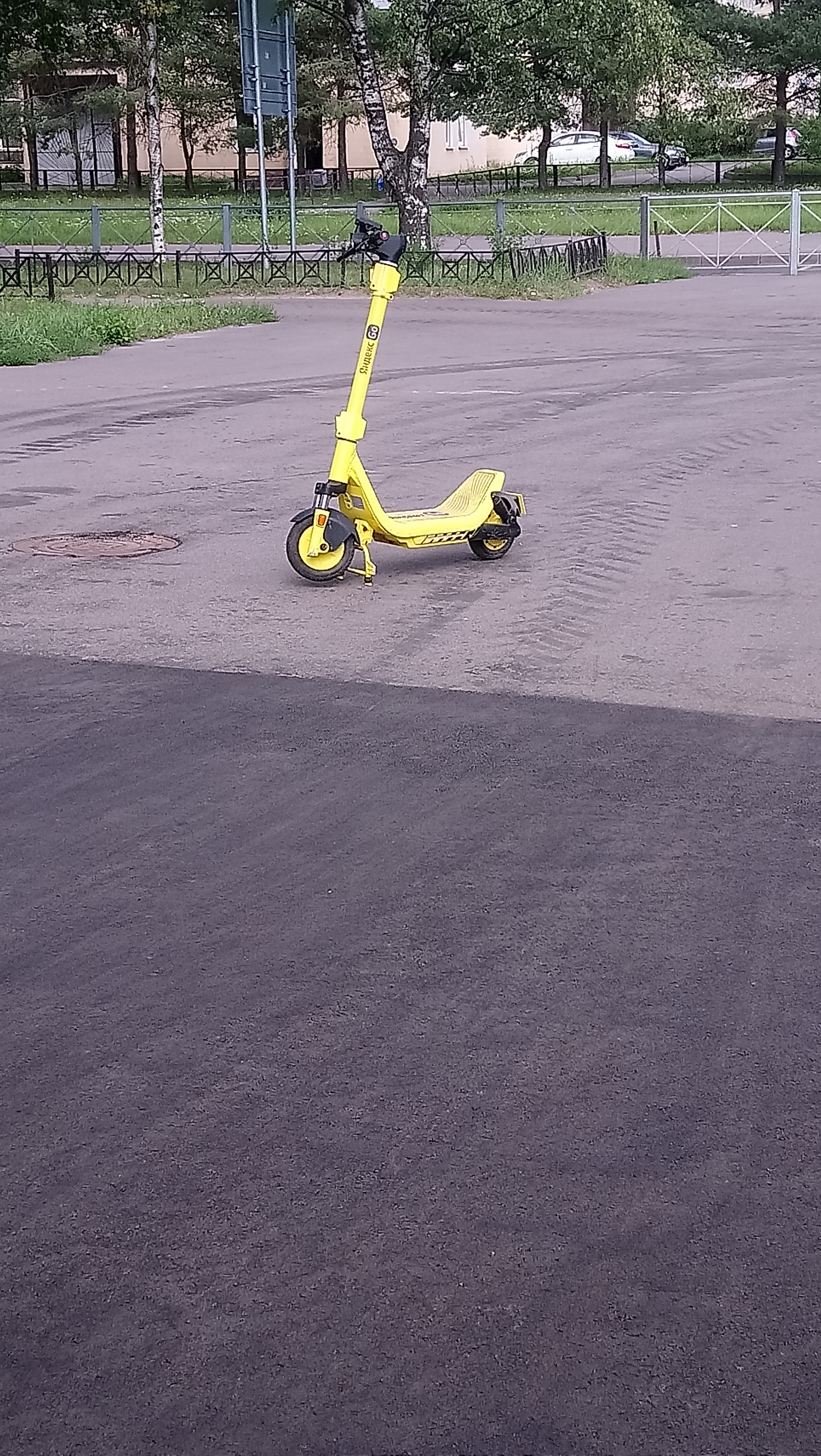 Electric scooter parking in St. Petersburg... - My, Stupidity, Infuriates, Saint Petersburg, Scooters, Longpost