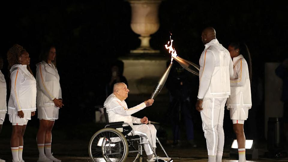 At the opening ceremony of the Olympic Games in Paris 2024, the French created a unique Olympic flame system - - Olympic Games, Paris, Olympic flame, Video, Longpost