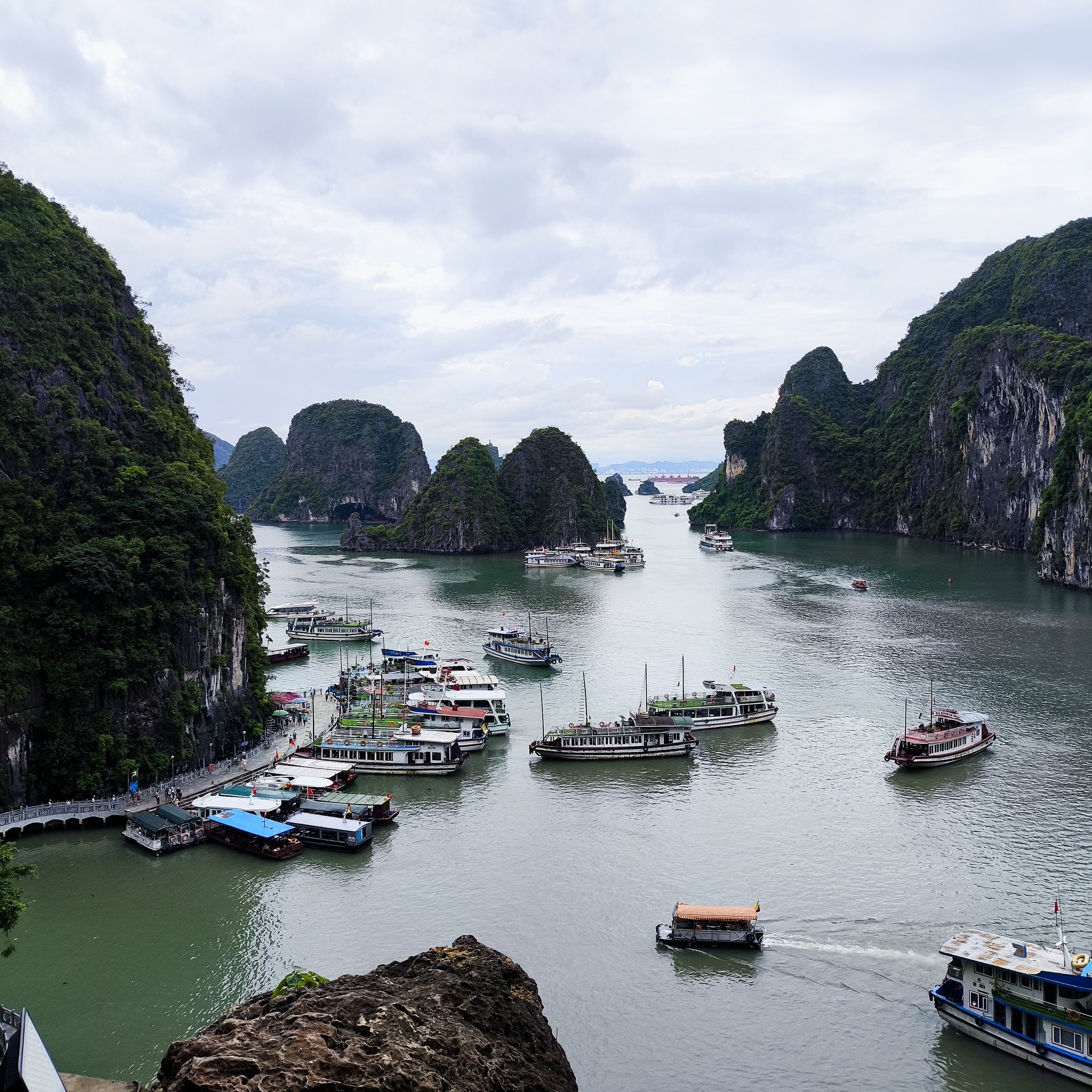 Diary of a trip to Melanesia. Vietnam. Day 39. New wonder of the world - My, Travels, Around the world, Drive, Life stories, Informative, Unusual, Nature, Туристы, Sea, Vietnam, Video, Longpost