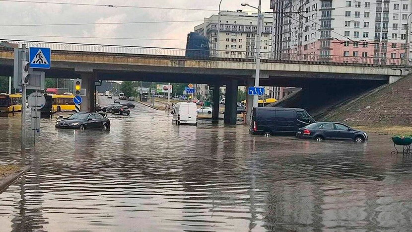 В городе утонуло авто: за него вернут деньги? - Моё, Транспорт, Автомобилисты, Машина, Полезное, Авто, Потоп, Наводнение, Водитель, Запчасти, Проблема, Страховка, Безопасность, МЧС, Ливень, Дождь, Утопленник, Что делать, Хочу все знать, Каско, Затопление, Длиннопост