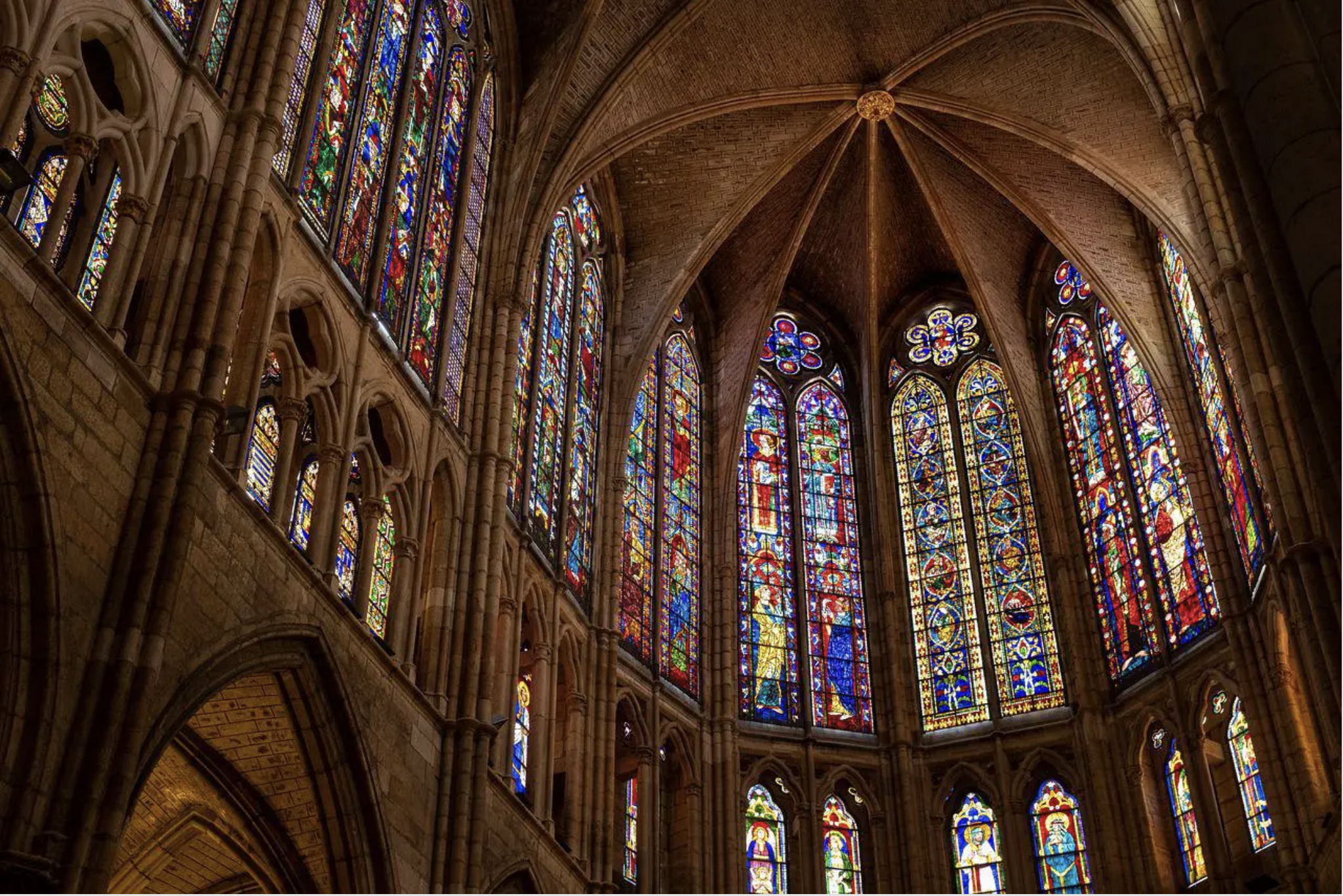 Is it true that glass is actually a liquid, and glass in medieval buildings gradually flows down? - My, Glass, Art, History (science), Middle Ages, Chemistry, Liquid, Deformation, Facts, Проверка, Research, Informative, The science, Scientists, Form, Longpost