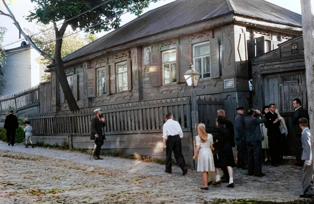 Горький в 1950-е годы. 20 раскрашенных фотографий Нижнего Новгорода 70-летней давности - Моё, Колоризация, Старое фото, Историческое фото, Города России, Фотография, Нижний Новгород, Ока, Река Волга, СССР, 50-е, История города, Детство в СССР, Длиннопост