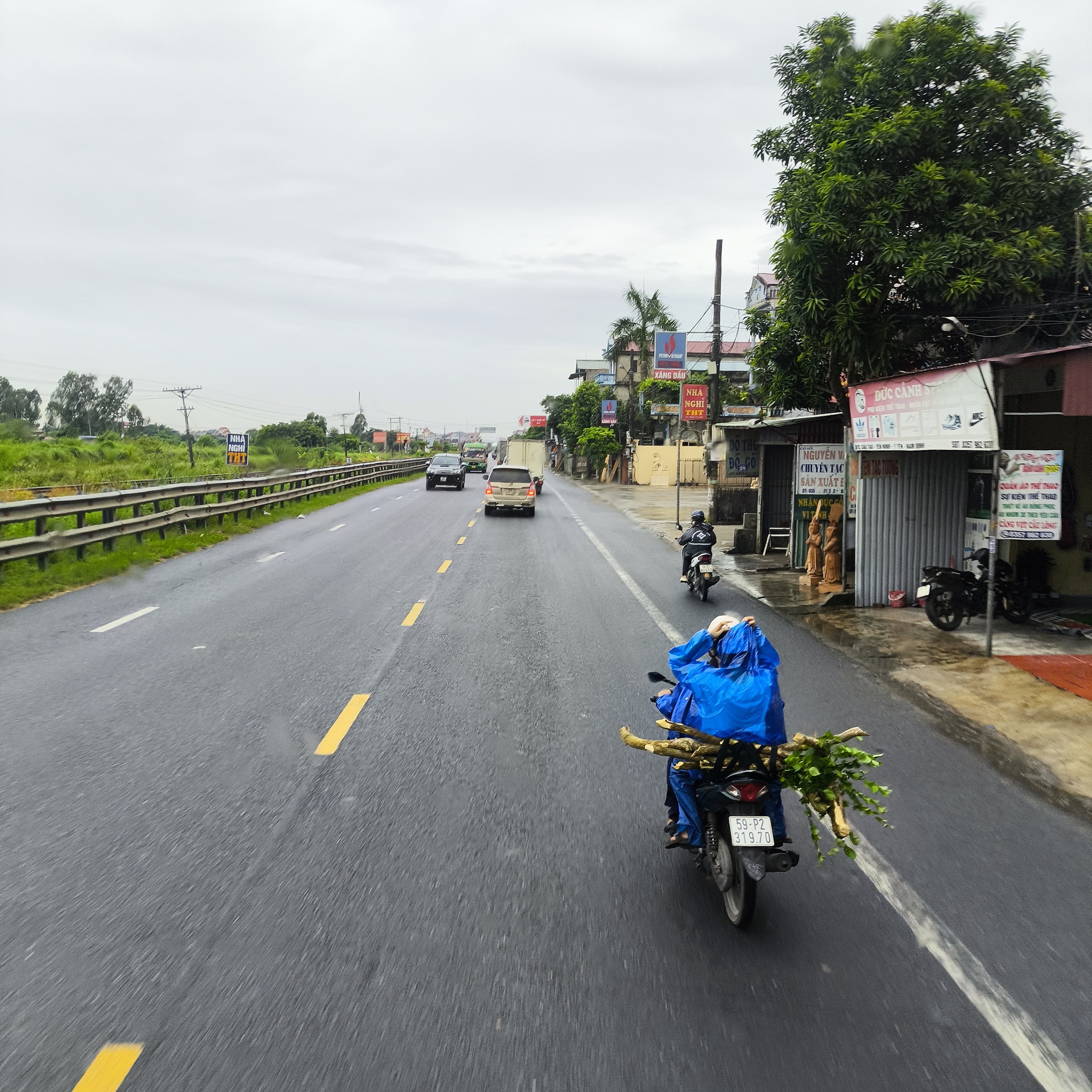 Diary of a trip to Melanesia. Vietnam. Day 40. Here comes the rain - My, Travels, Drive, Camping, Hitch-hiking, Vietnam, Around the world, Informative, People, Video, Longpost