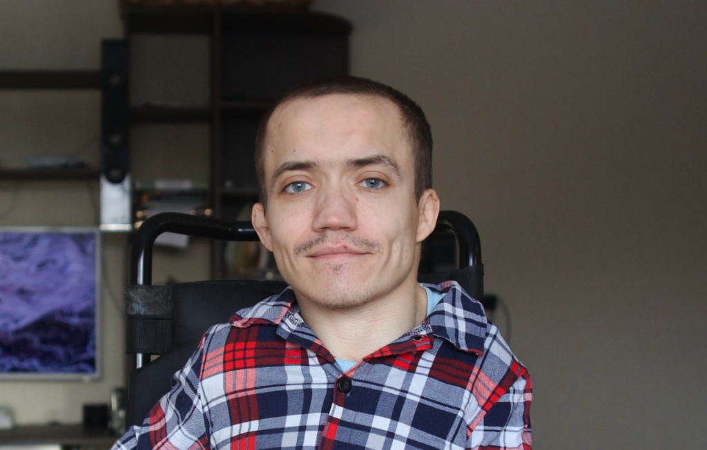 I’m 30 years old, I’m a grown guy, but I look like a 5-6 year old boy... - Disabled person, Charity, Life stories, Help, The strength of the Peekaboo, Dysplasia, Small stature, Kindness, Orphanage, Orphans, Genetic diseases, Longpost