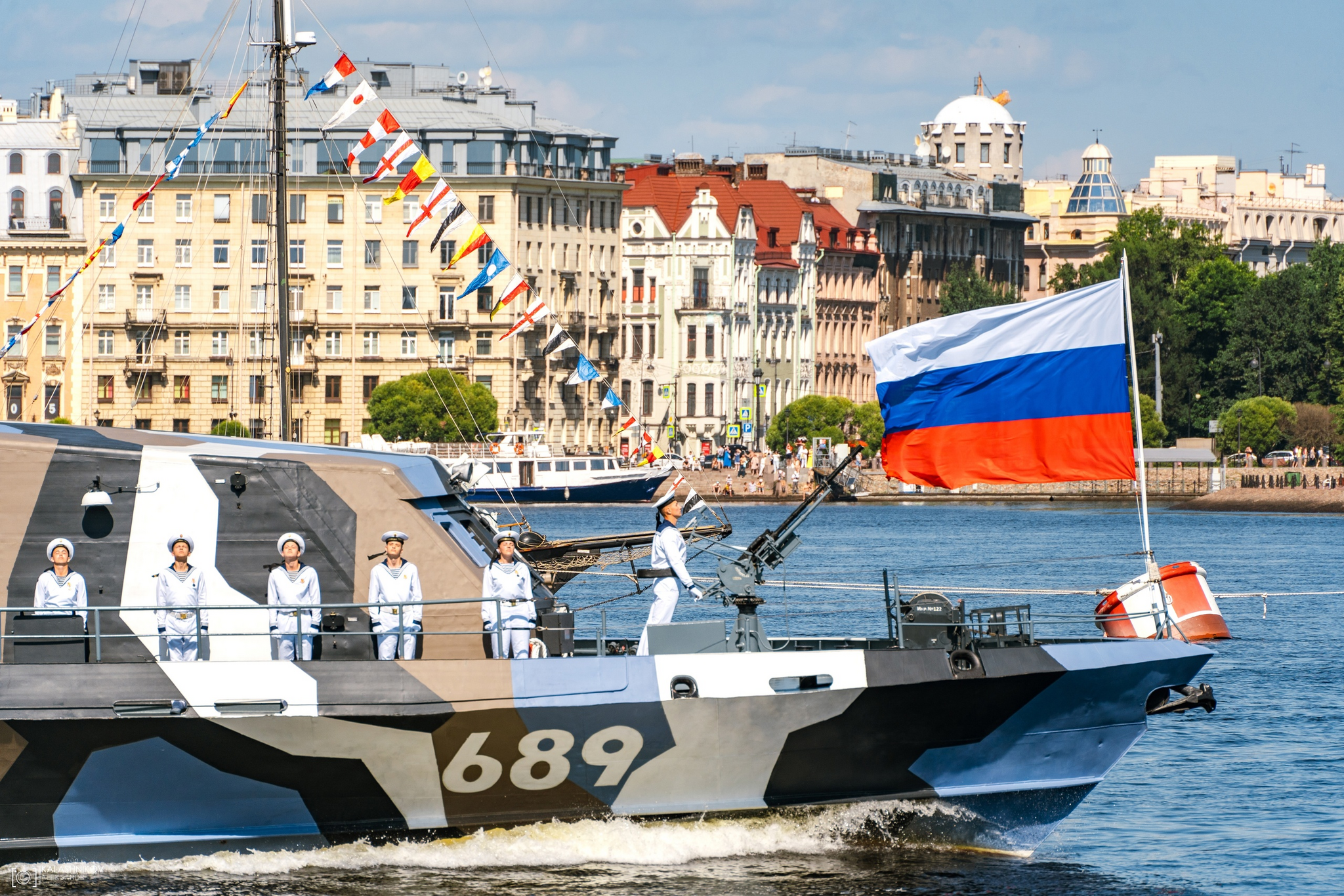 Подготовка к Параду на День ВМФ - Моё, Фотография, Туризм, Россия, Город, Санкт-Петербург, Парад, ВМФ, День ВМФ, Корабль, Армия, Длиннопост