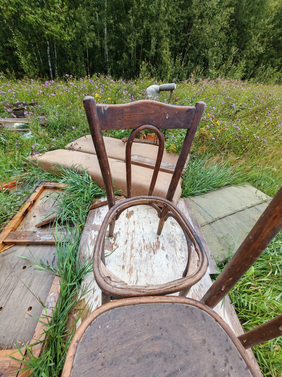 Someone took excellent antique furniture to a forest dump - I didn’t let it go to waste - My, Find, Search, Forest, Chair, Made in USSR, Longpost