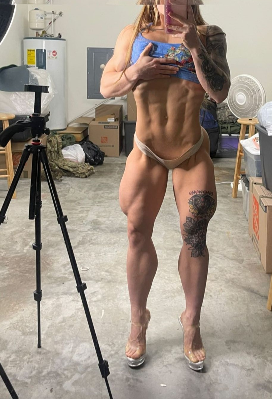 Amber White - Wellness, Strong girl, Press, Bodybuilders, Muscle, Sports girls, Booty, Legs, Hips, Girls, Body-building, Girl with tattoo, Video, Vertical video, Instagram (link), Longpost