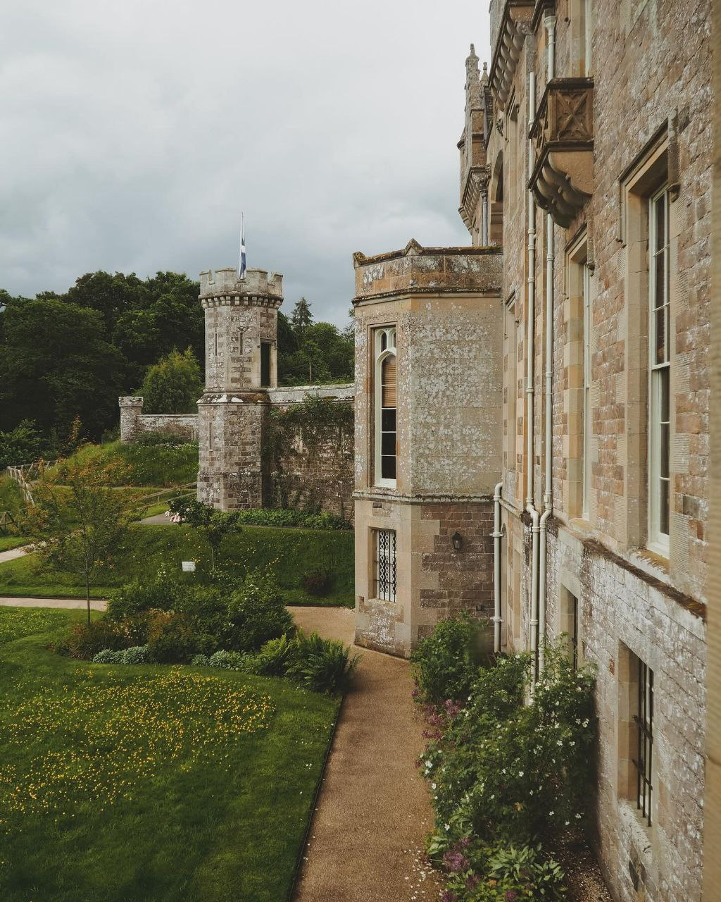 Walter Scott's estate, built according to his design - Architecture, Building, Telegram (link), Mansion, Longpost