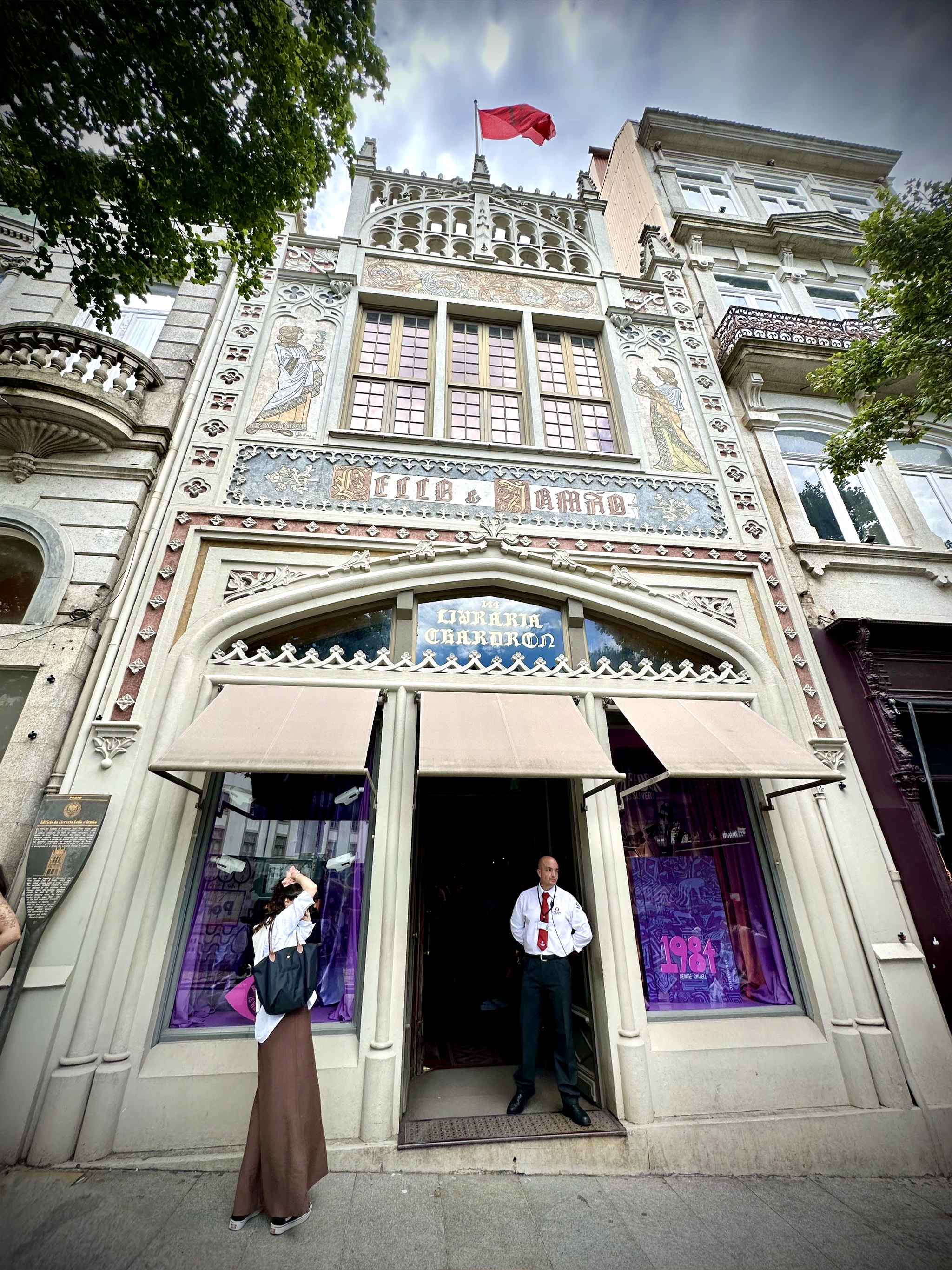 The most beautiful bookstore in the world - My, Book store, Portugal, Books, Literature, Lisbon, Longpost, Port