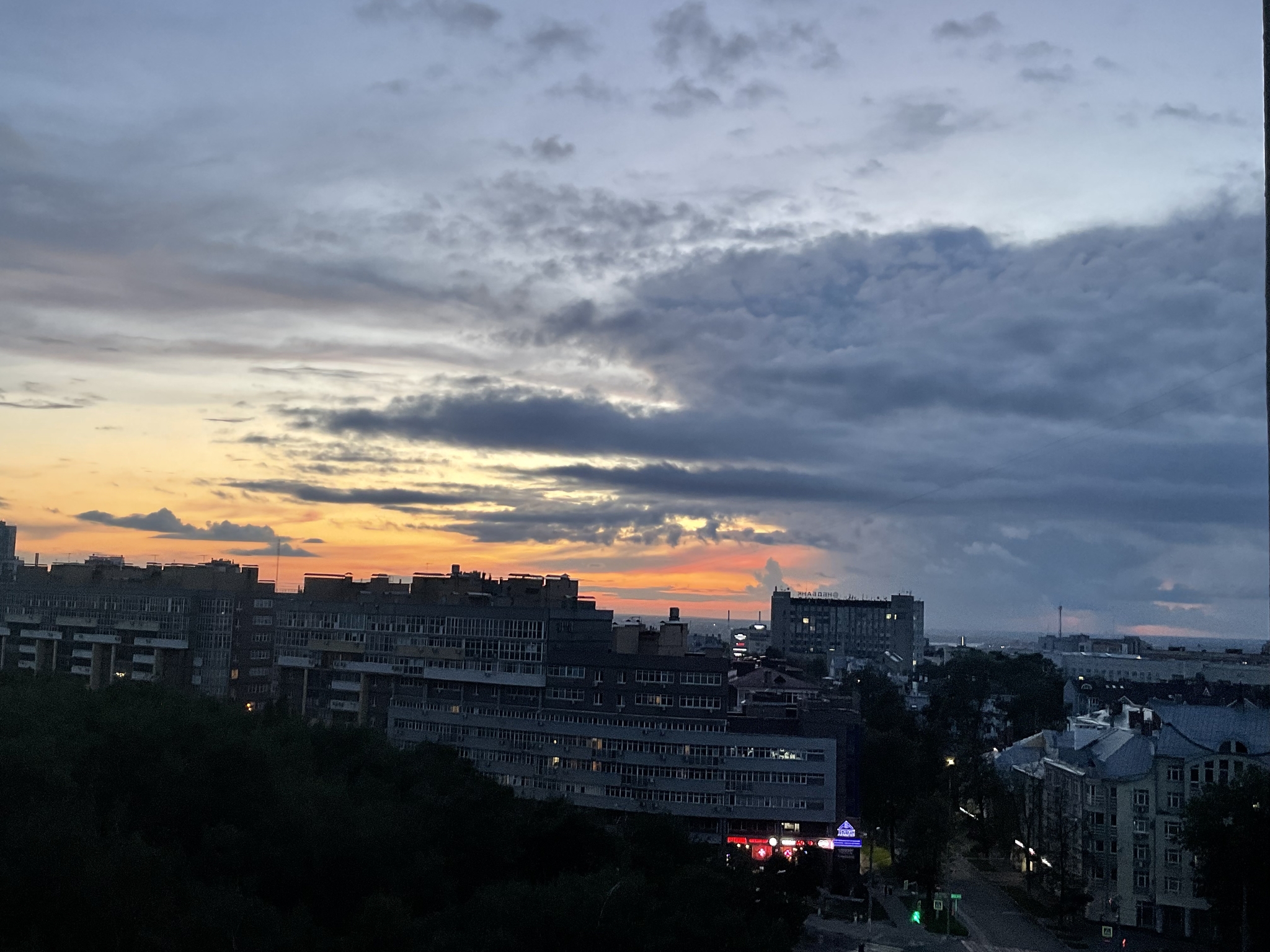 Luxurious sky of Nizhny Novgorod - My, Sky, Clouds, The photo, Mobile photography, Nizhny Novgorod, beauty, Longpost