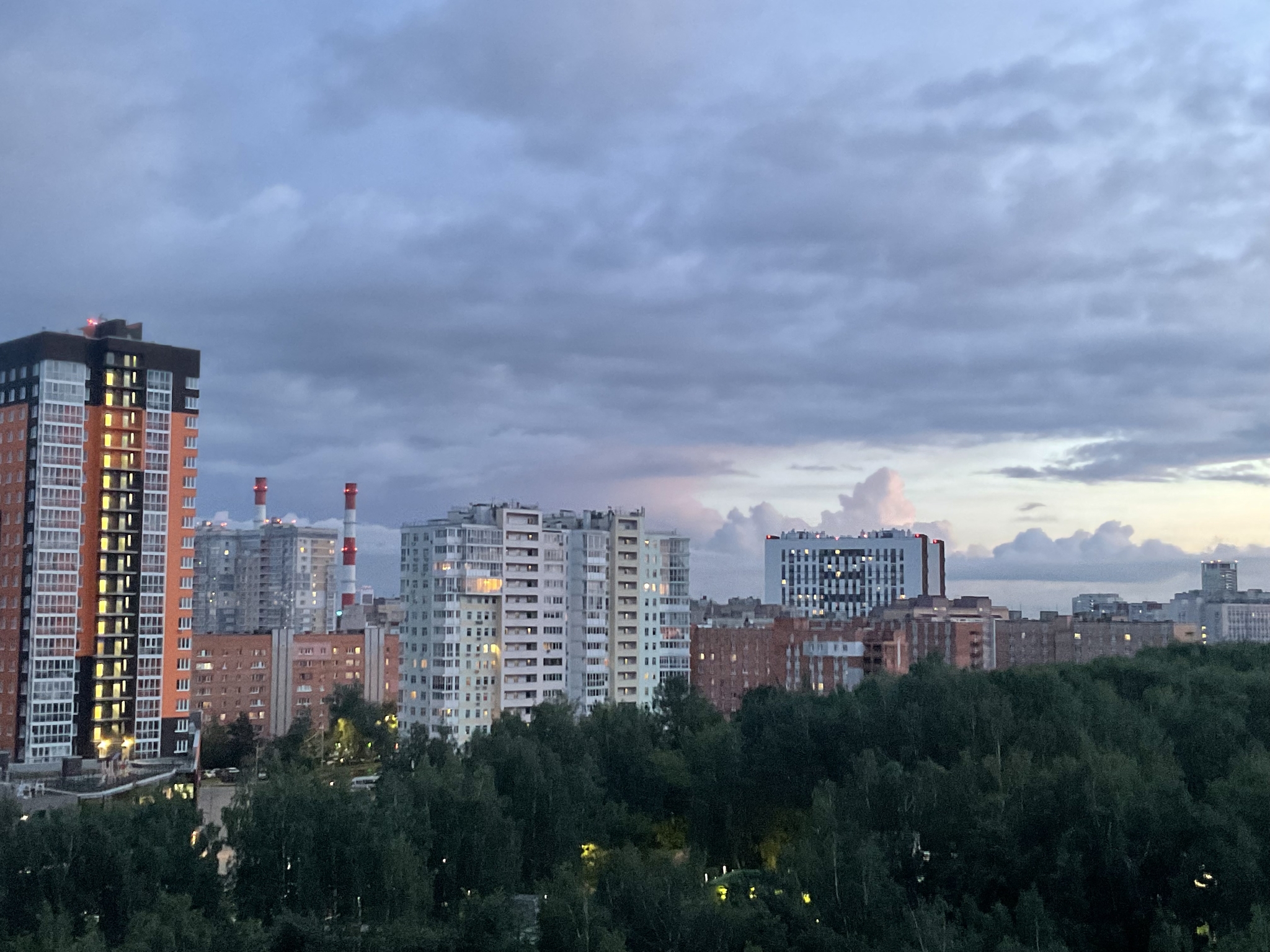 Luxurious sky of Nizhny Novgorod - My, Sky, Clouds, The photo, Mobile photography, Nizhny Novgorod, beauty, Longpost