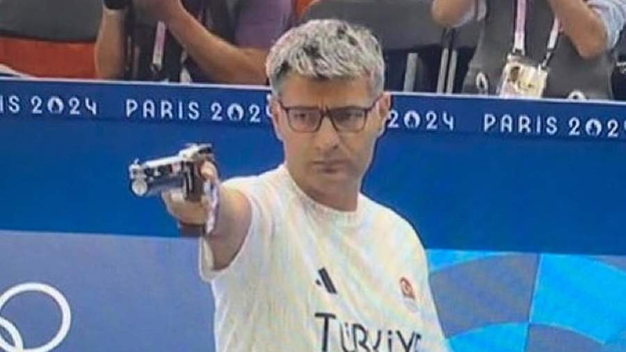 The Turkish shooter reminds me of someone... - Olympic Games, Shooting, Yusuf DikeГ§, Shurik, Humor, A wave of posts, Alexander Demyanenko