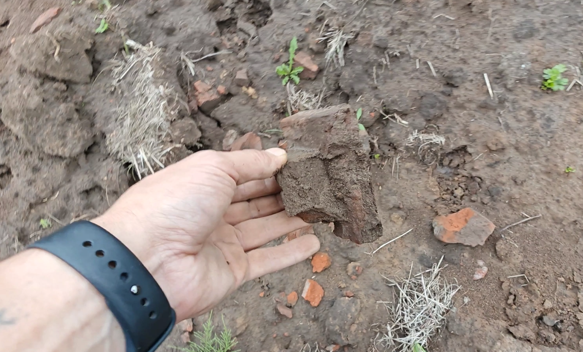 I accidentally came across the remains of an ancient building in a pit and decided to check them with a metal detector - My, Find, Abandoned, Search, Longpost