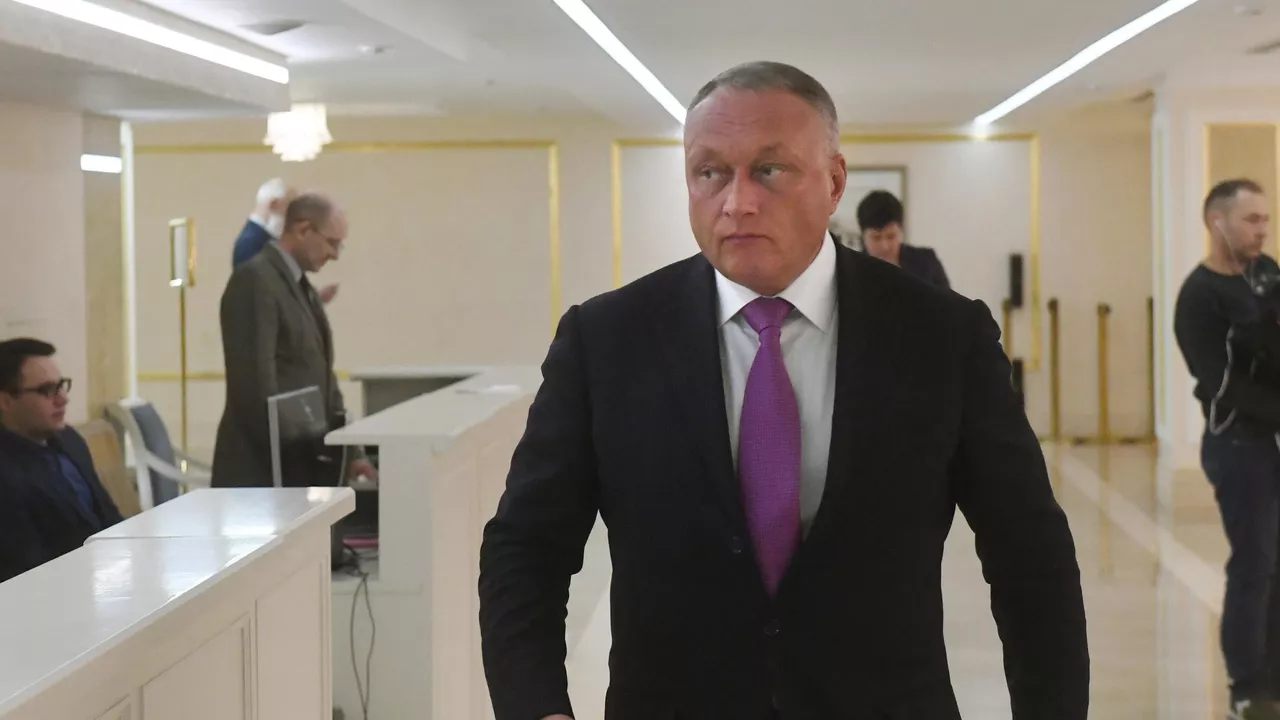 Senator Savelyev was detained leaving the meeting - news, Politics, Russia, Prosecutor's office, United Russia, Officials, Inviolability, Meeting, Federation Council, Society, Риа Новости