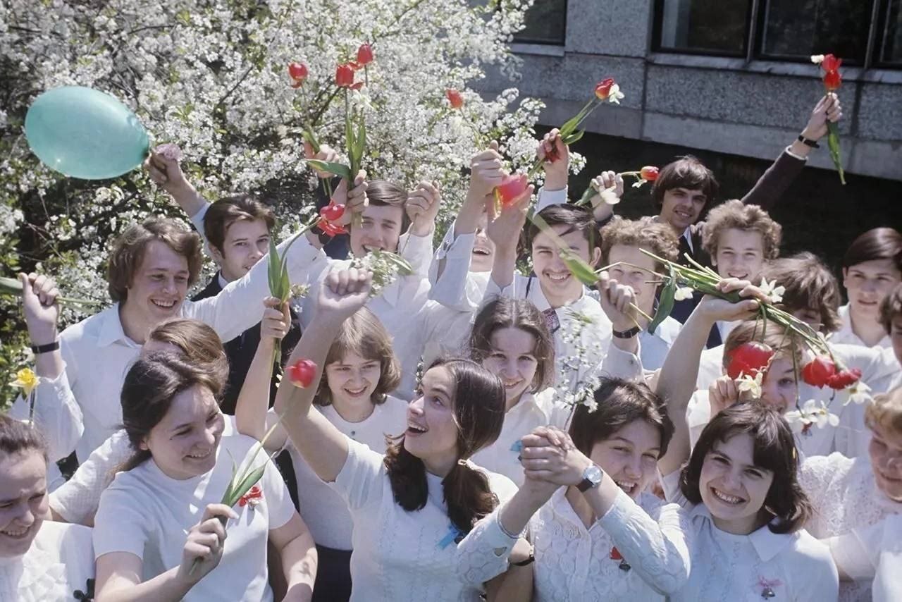 High school graduation - the USSR, High school graduation, Youth, Youth, Girls, Students, The photo, Old photo, Exam, Last call, School, Telegram (link)