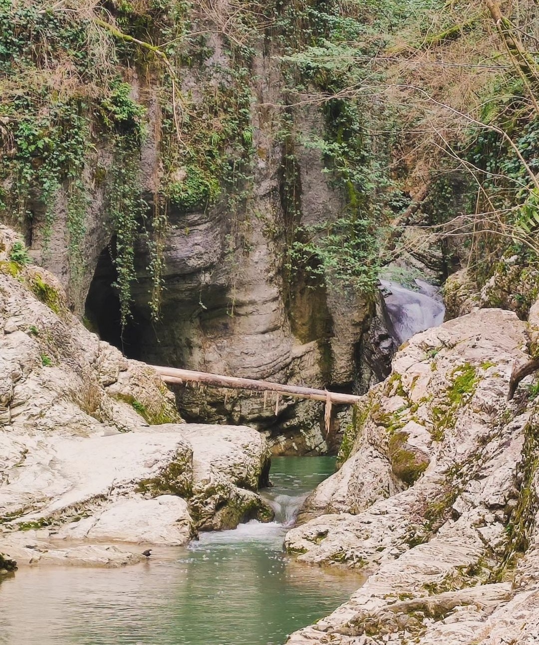 Agur waterfalls in Sochi - is it worth visiting, impressions, pros/cons - My, Hike, Camping, Туристы, The rocks, Waterfall, Sochi, Forest, Mountain tourism, The mountains, Longpost