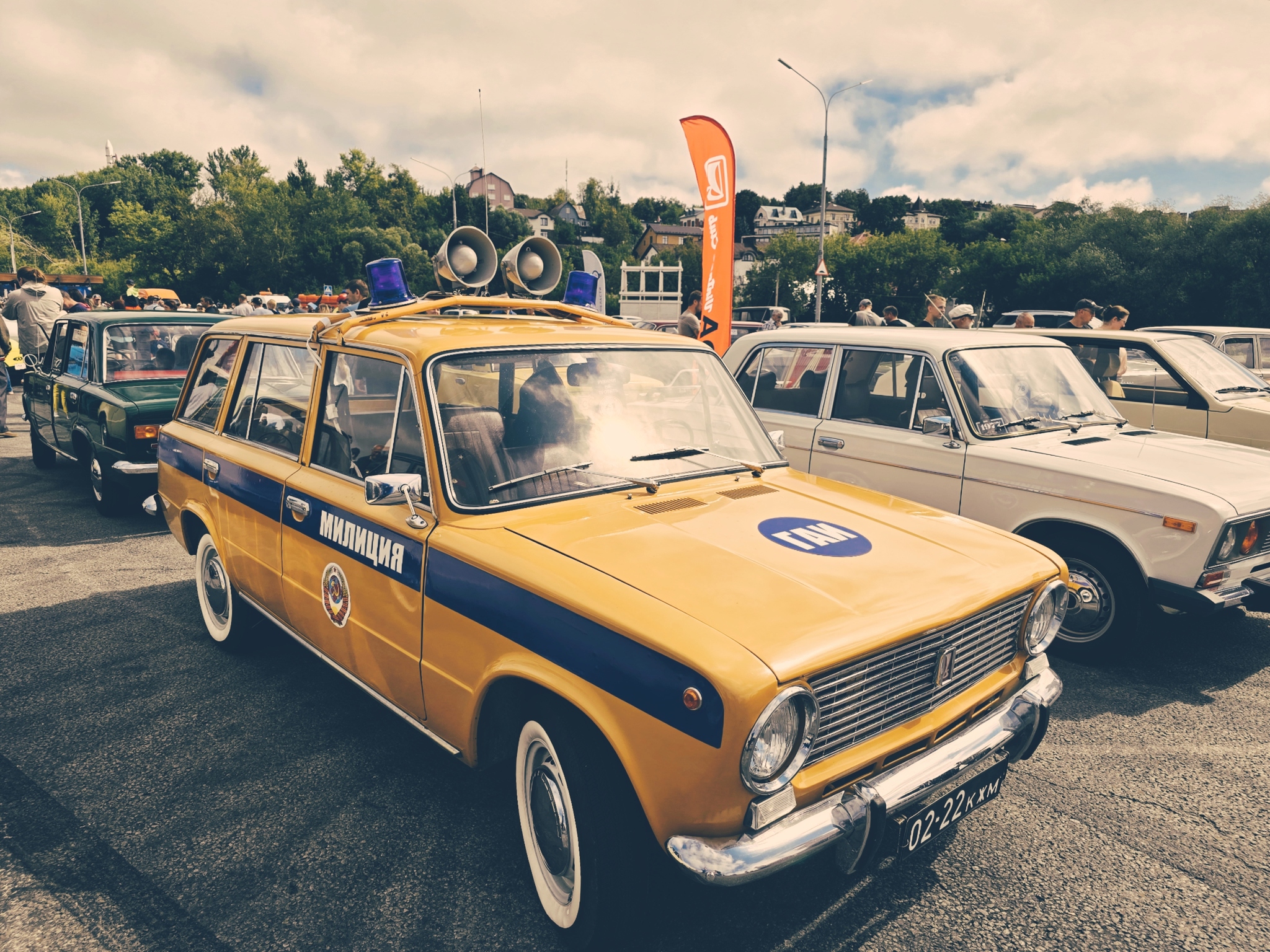 Ретро автомобили - Моё, Ретроавтомобиль, Калуга, BMW, Cadillac, Lincoln, Набережная, Мобильная фотография, Длиннопост