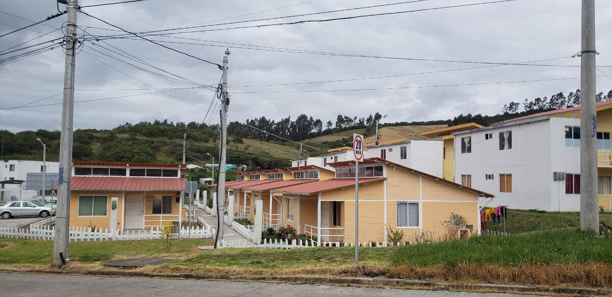 Solo cycling expedition across South America. Part 2 Ecuador. Chapter 38. San Gabriel - My, A bike, Travels, Colombia, Ecuador, South America, Bike ride, Solo travel, Bike trip, Road, The mountains, Town, Andes, Longpost, The photo