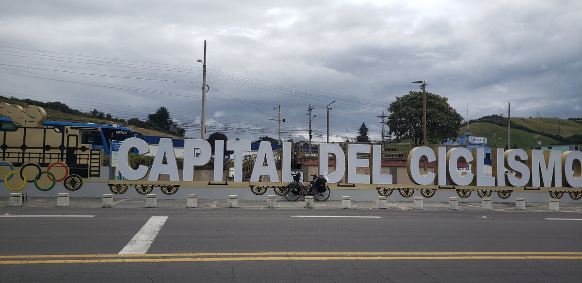 Solo cycling expedition across South America. Part 2 Ecuador. Chapter 38. San Gabriel - My, A bike, Travels, Colombia, Ecuador, South America, Bike ride, Solo travel, Bike trip, Road, The mountains, Town, Andes, Longpost, The photo