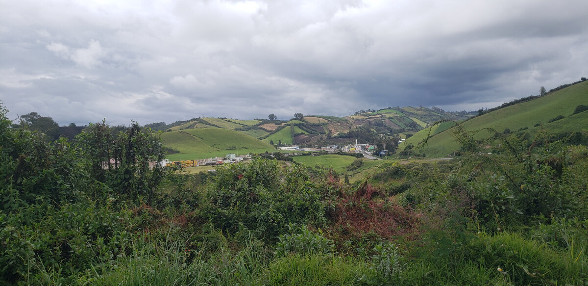 Solo cycling expedition across South America. Part 2 Ecuador. Chapter 38. San Gabriel - My, A bike, Travels, Colombia, Ecuador, South America, Bike ride, Solo travel, Bike trip, Road, The mountains, Town, Andes, Longpost, The photo