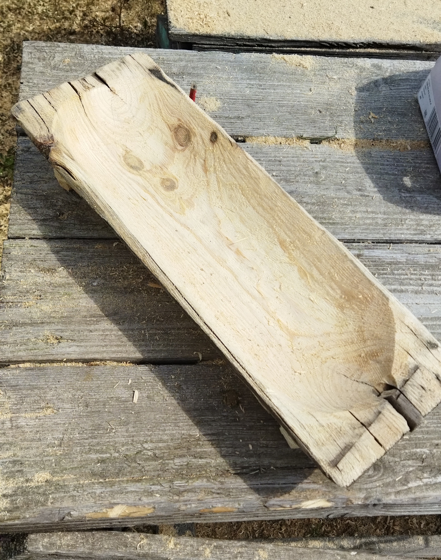 Broken trough! - My, Wood carving, Thread, Woodworking, With your own hands, Tree, Bulgarian, Bowl, Tray, Dacha, Pine, Longpost, Needlework with process