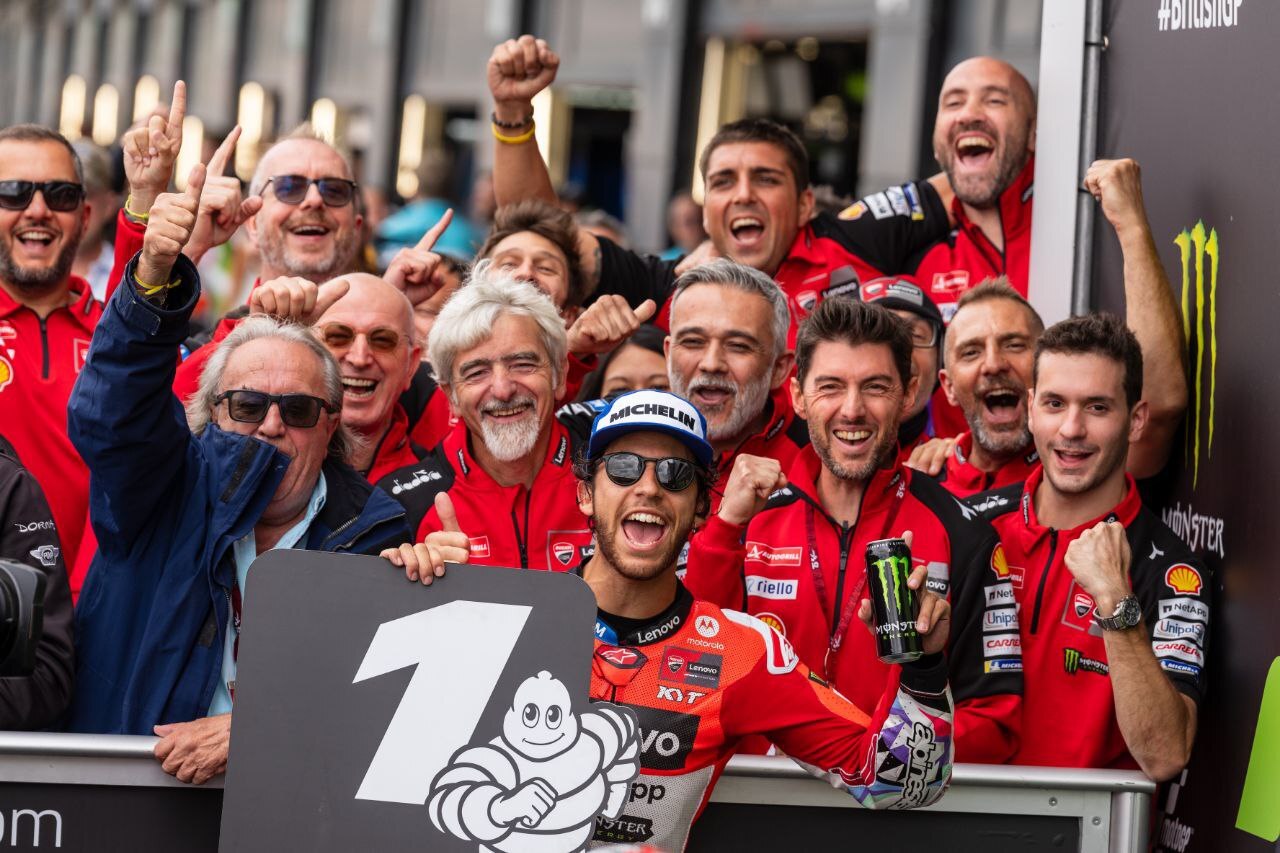 MotoGP | Гран-При Великобритании 2024 - Гонки, Великобритания, Мотогонки, Высокое разрешение, Motogp, Telegram (ссылка), Длиннопост