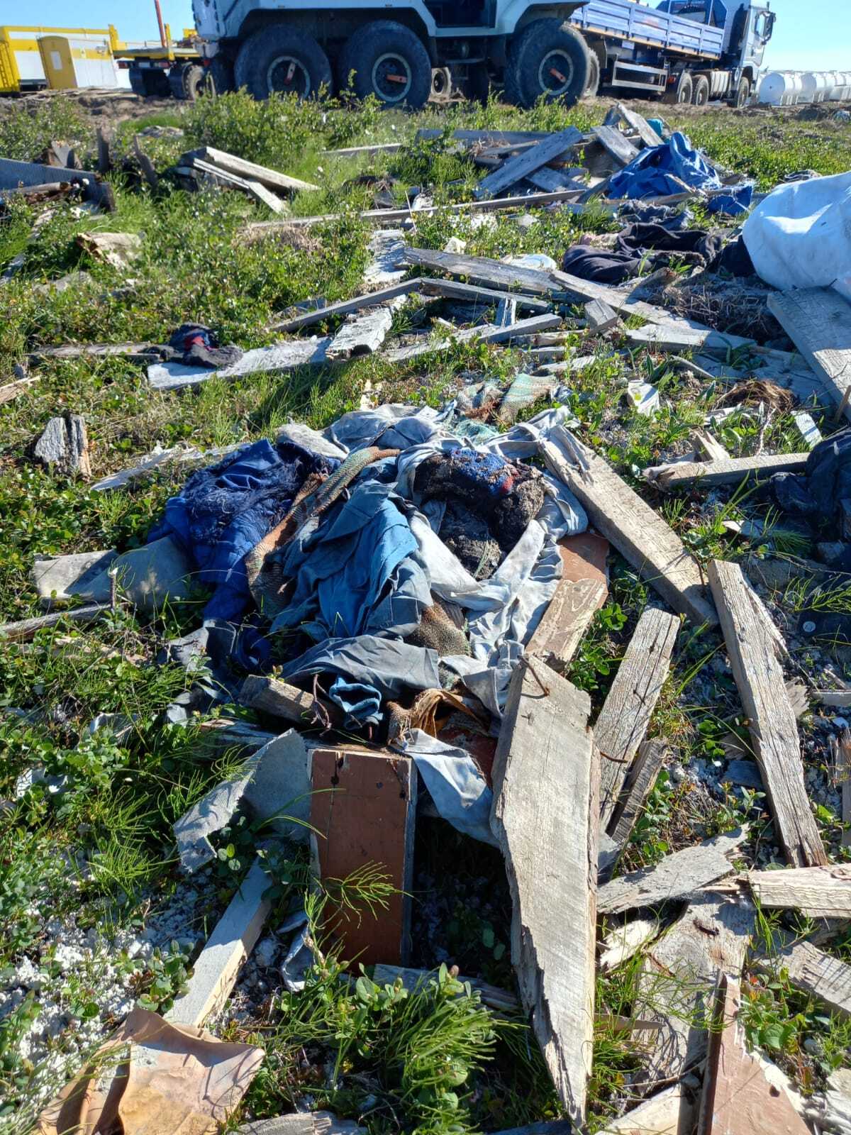 In Taimyr, a cemetery of local peoples was destroyed - North, Vandalism, Siberia, Taimyr, Video, Vertical video, Longpost