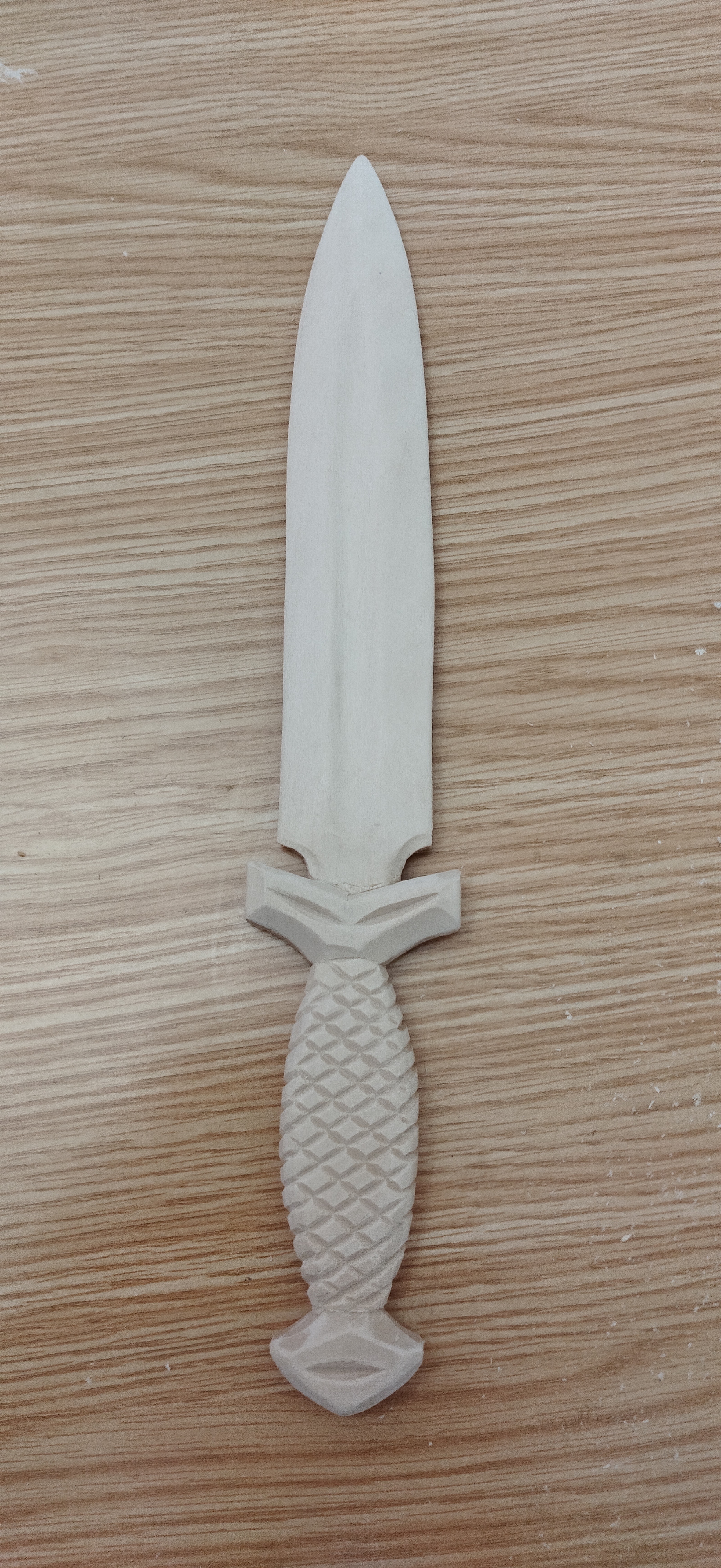 Wooden knives! (From scraps of linden lining) - My, Wood carving, Thread, Woodworking, Linden, Tree, Knife, Steel arms, Models, With your own hands, Computer games, Longpost, Needlework with process