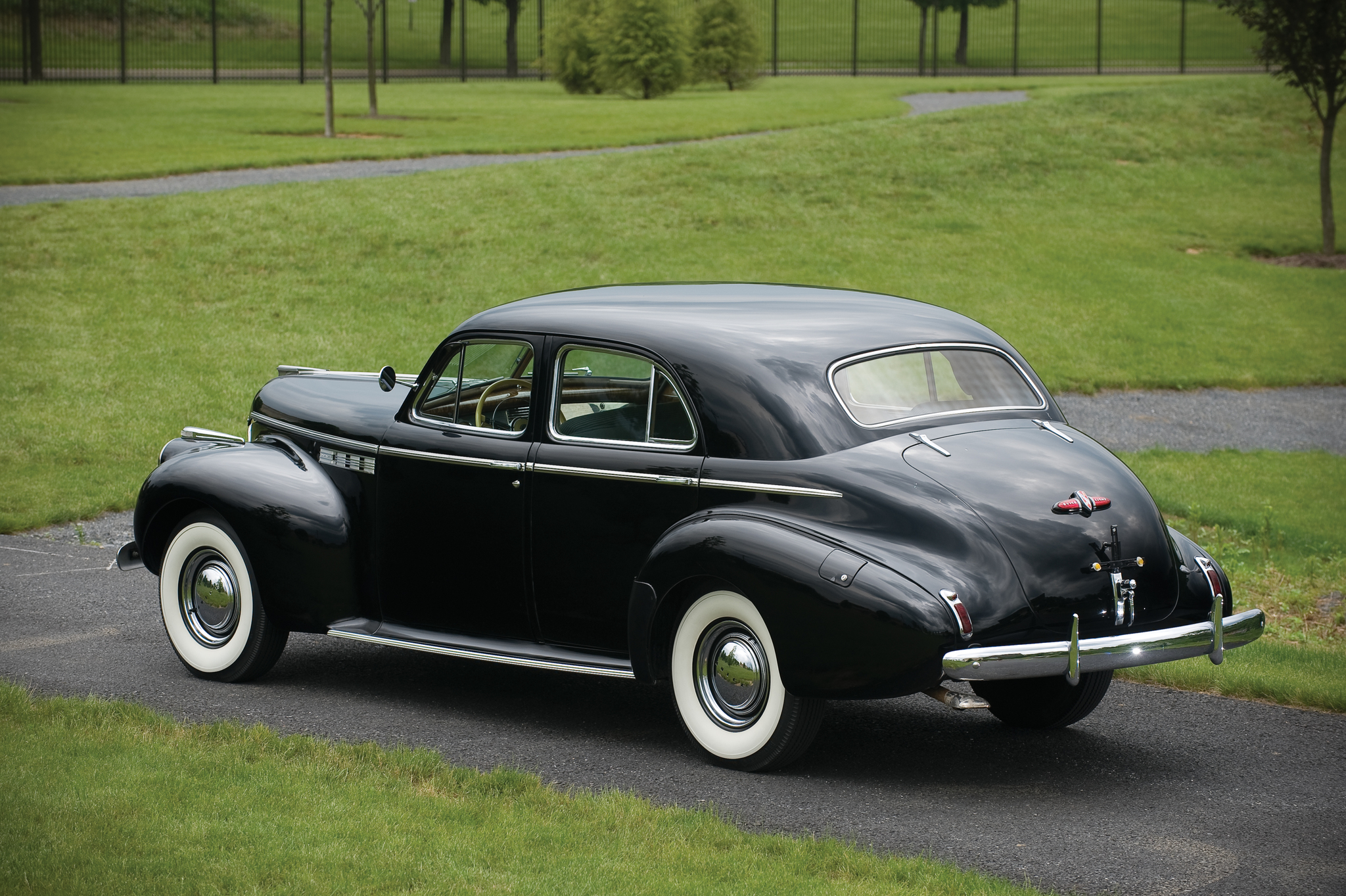 Buick Roadmaster Sedan - Retro car, Car history, Buick, 1940