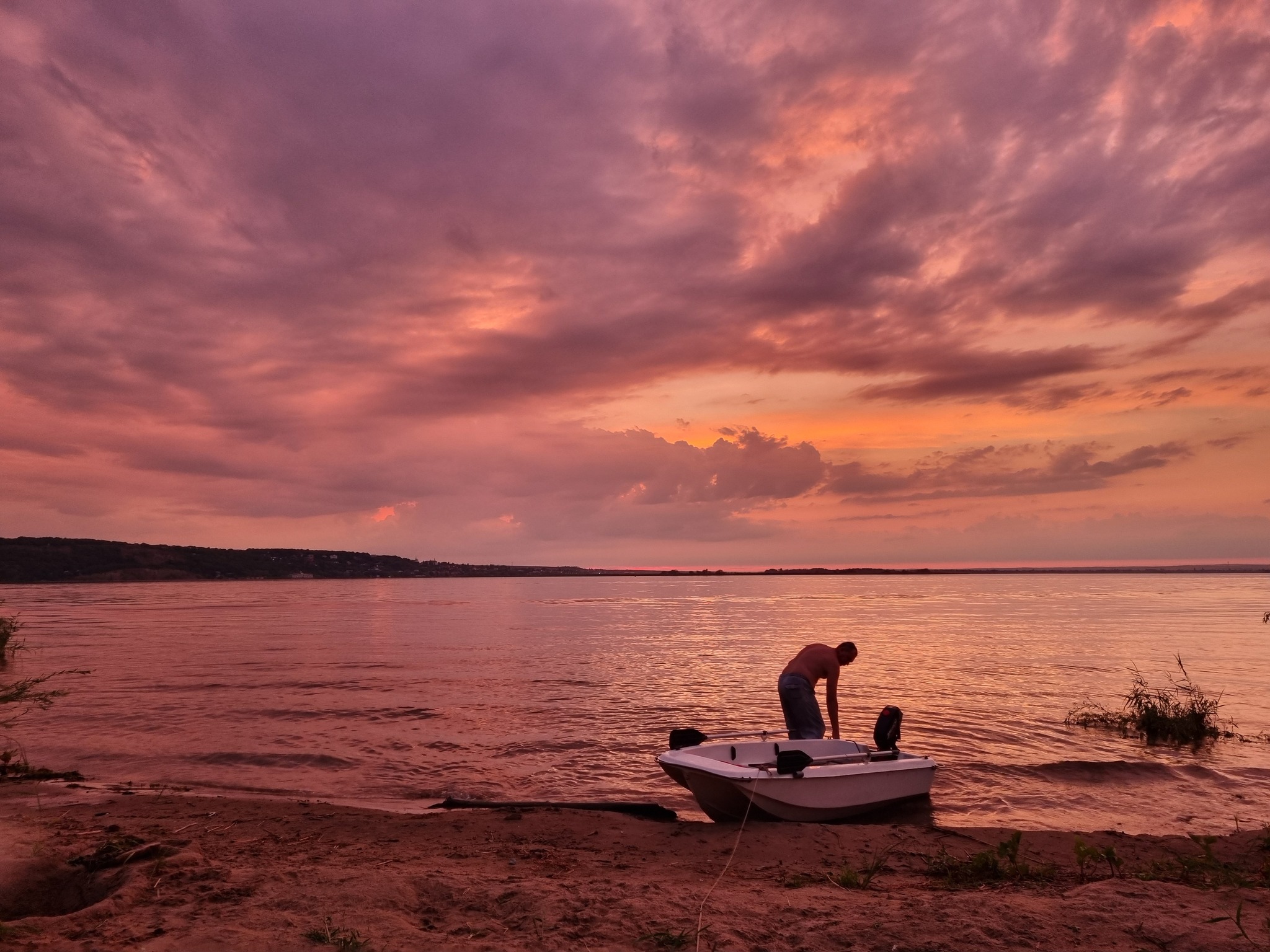 Sunset on the Volga - My, Volga river, Sunset, Landscape, Mobile photography